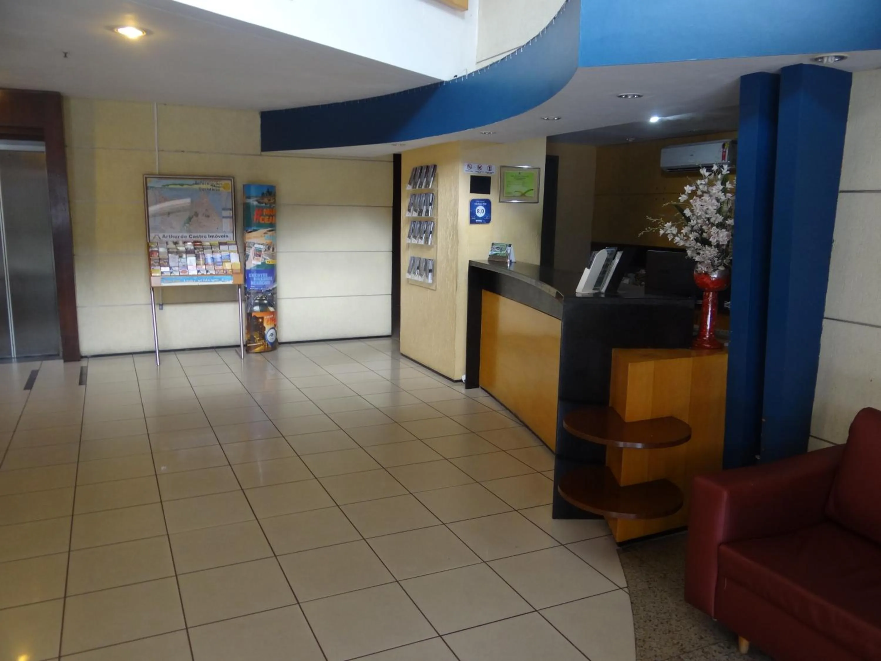 Lobby or reception in Apartamento Em Andar Alto com Vista Mar Meireles