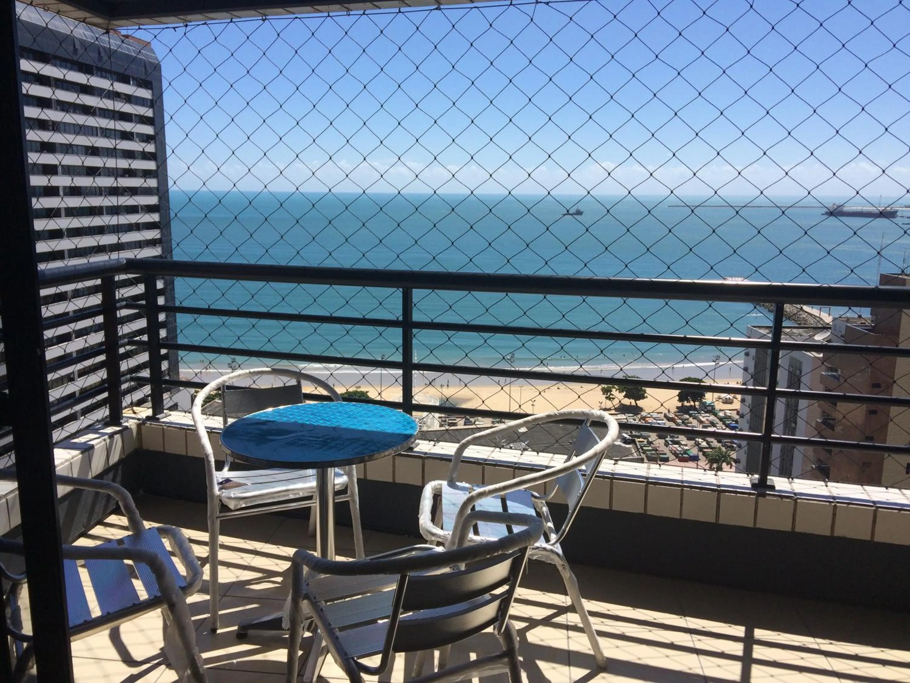 Balcony/Terrace in Apartamento Em Andar Alto com Vista Mar Meireles