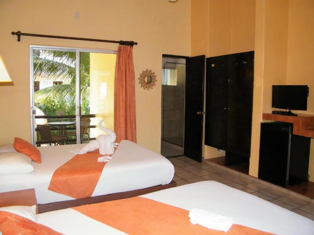 Photo of the whole room, Bed in Hotel LunaSol