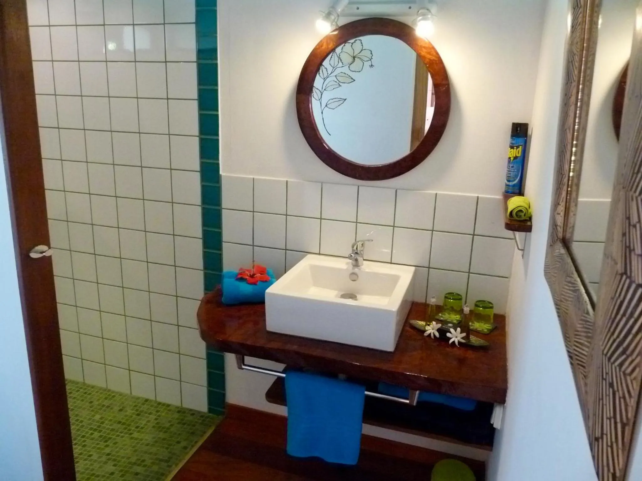 Bathroom in Poerani Moorea