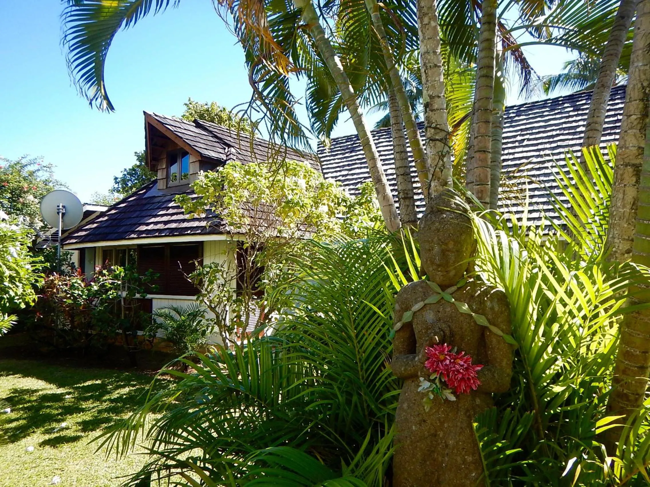 Property building in Poerani Moorea