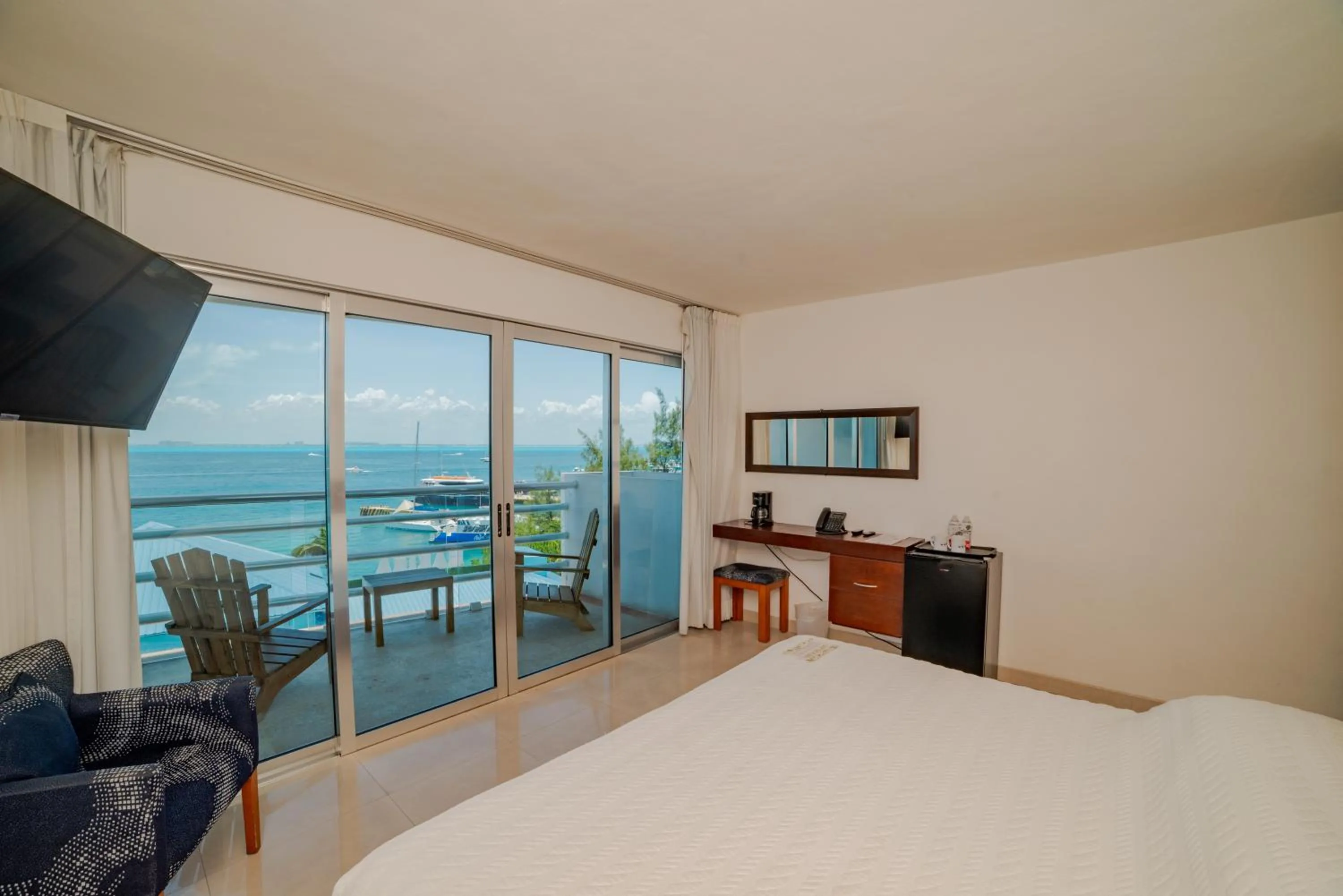 Bedroom, Bed in Hotel Bahia Chac Chi