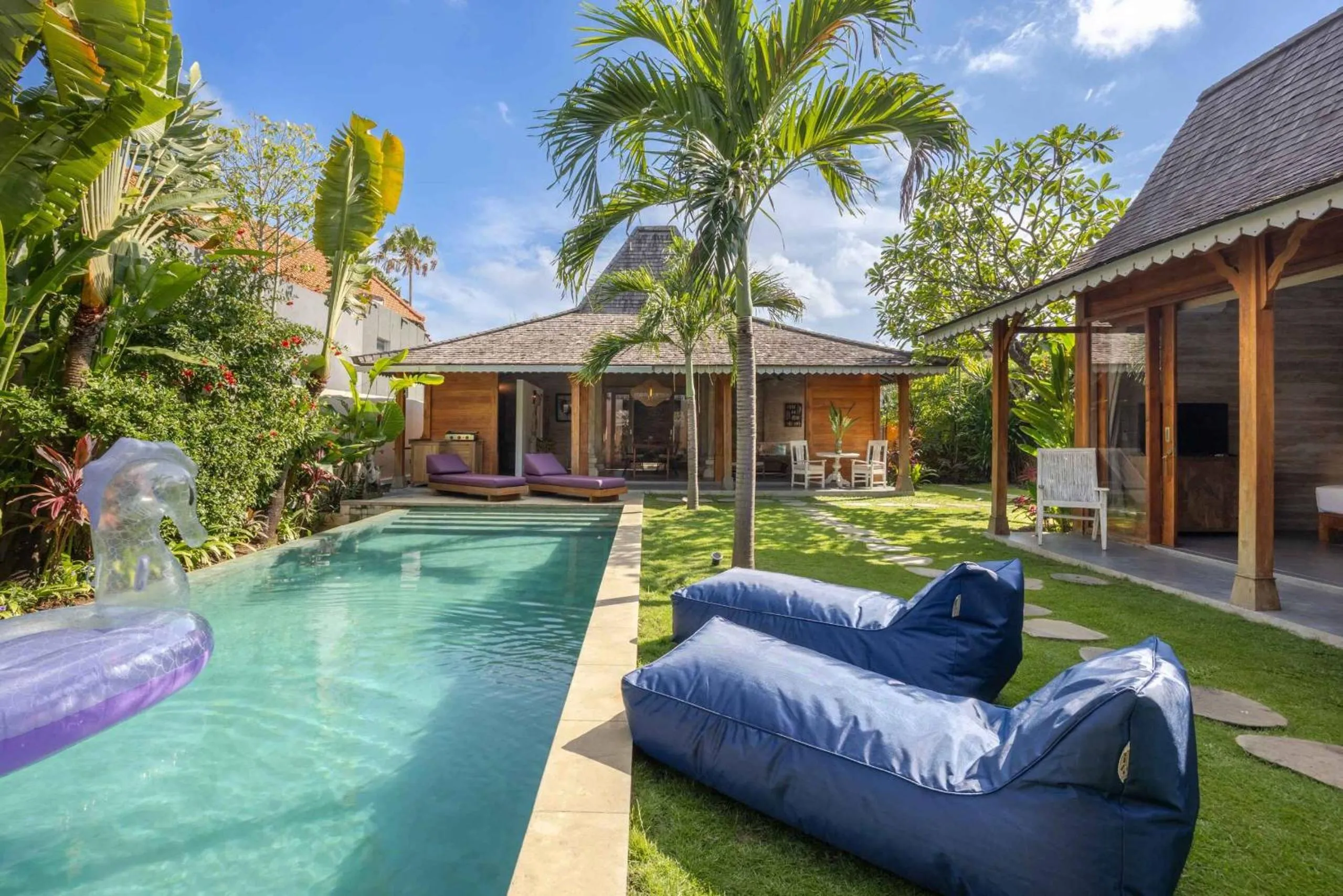 Property building in Villa Du Bah - Cozy Tropical 3BR Villa 12min To Beach