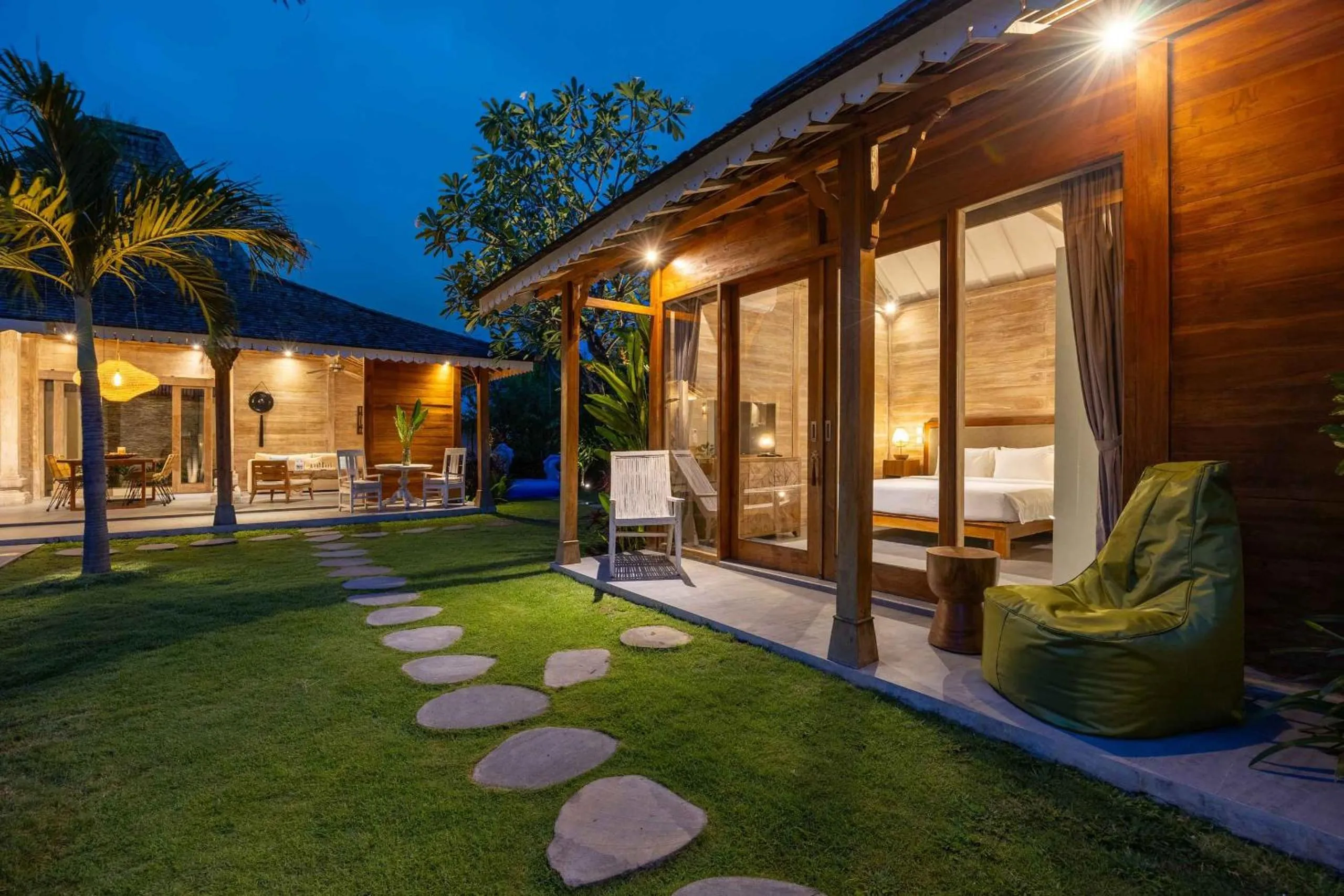 Property building in Villa Du Bah - Cozy Tropical 3BR Villa 12min To Beach