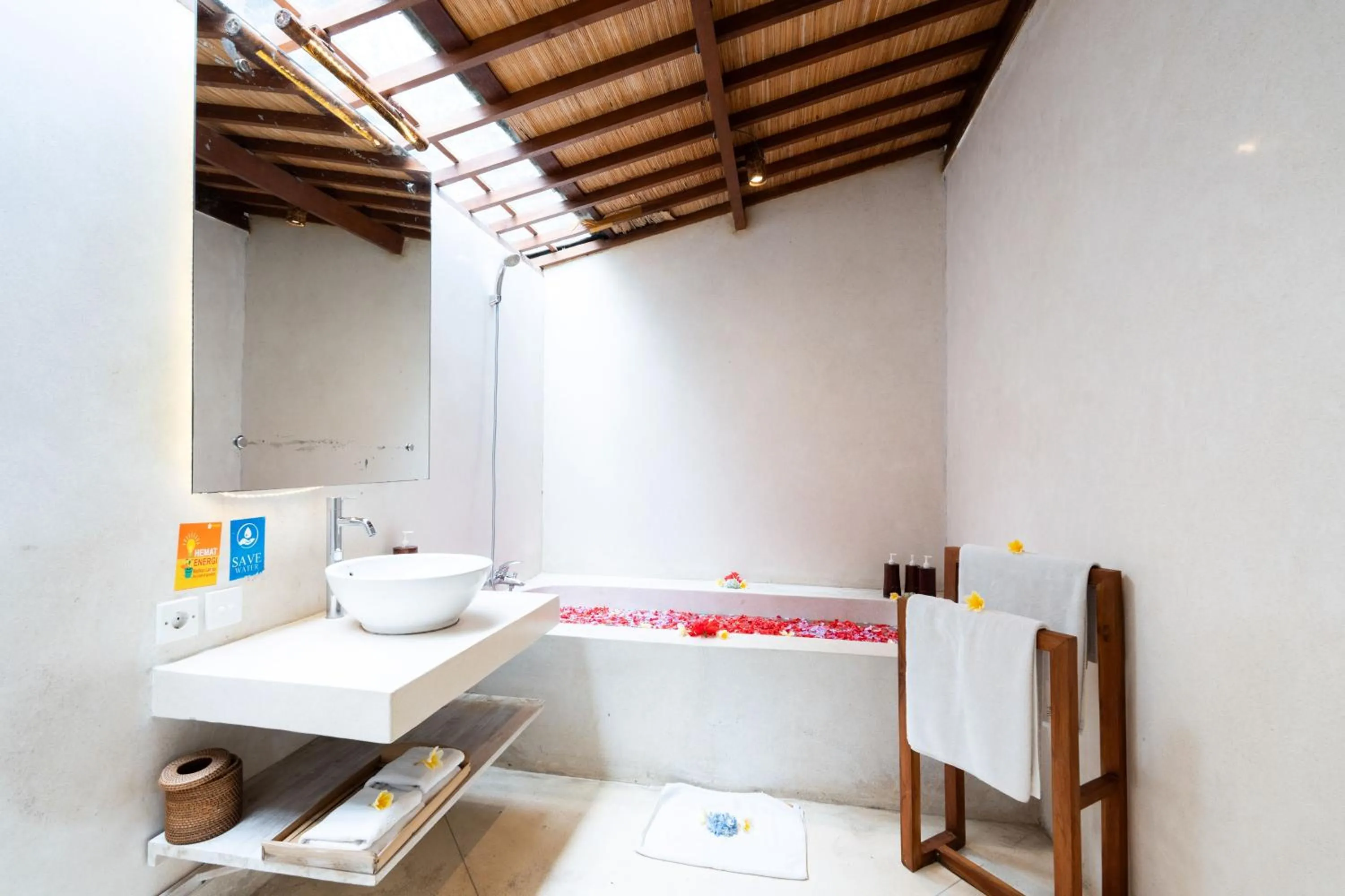 Bathroom, Bed in Villa Tegal Tis Ubud