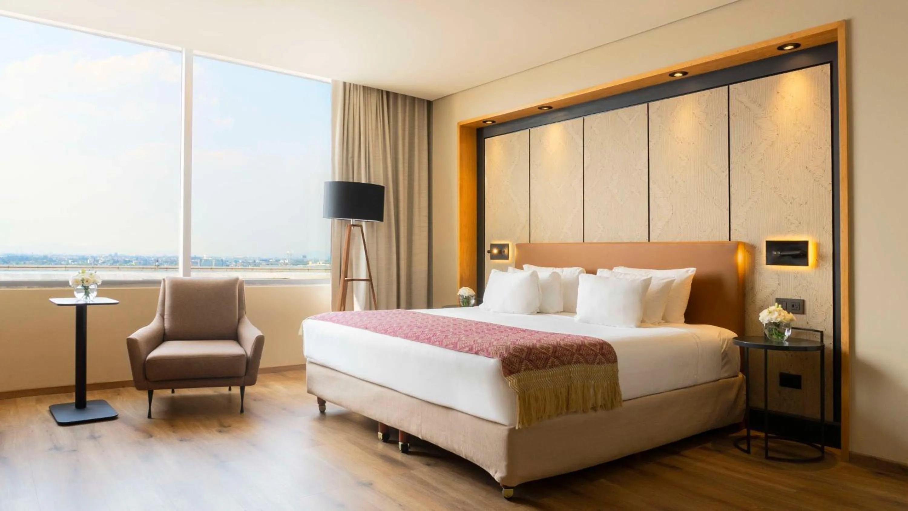 Bedroom, Bed in NH Collection Mexico City Airport T2