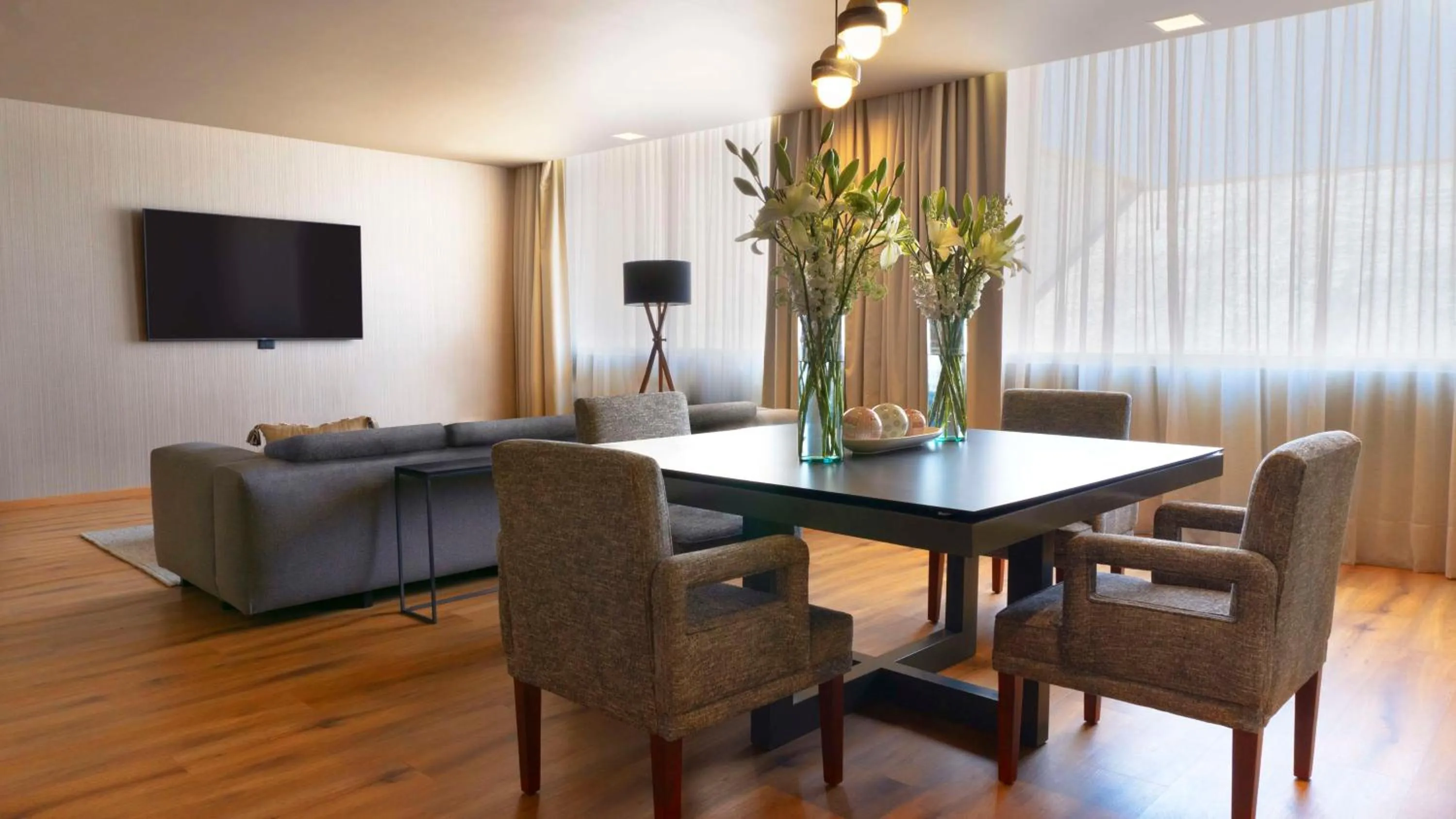 Photo of the whole room in NH Collection Mexico City Airport T2