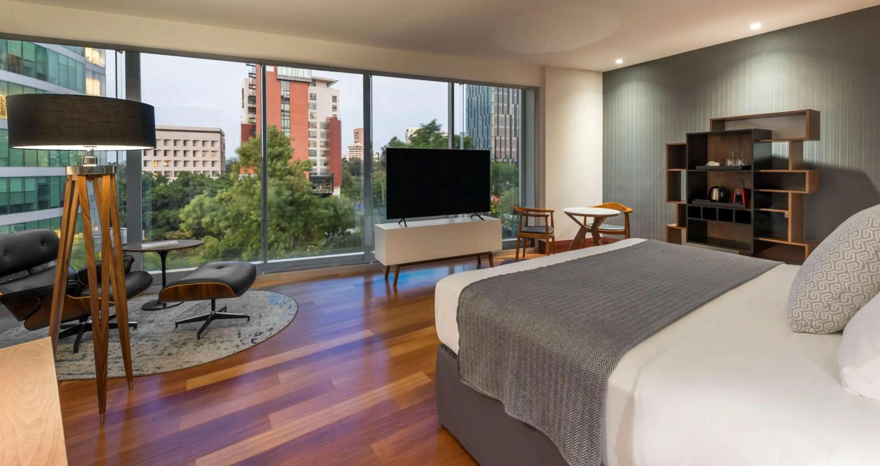 View (from property/room), Bed in NH Collection Guadalajara Providencia