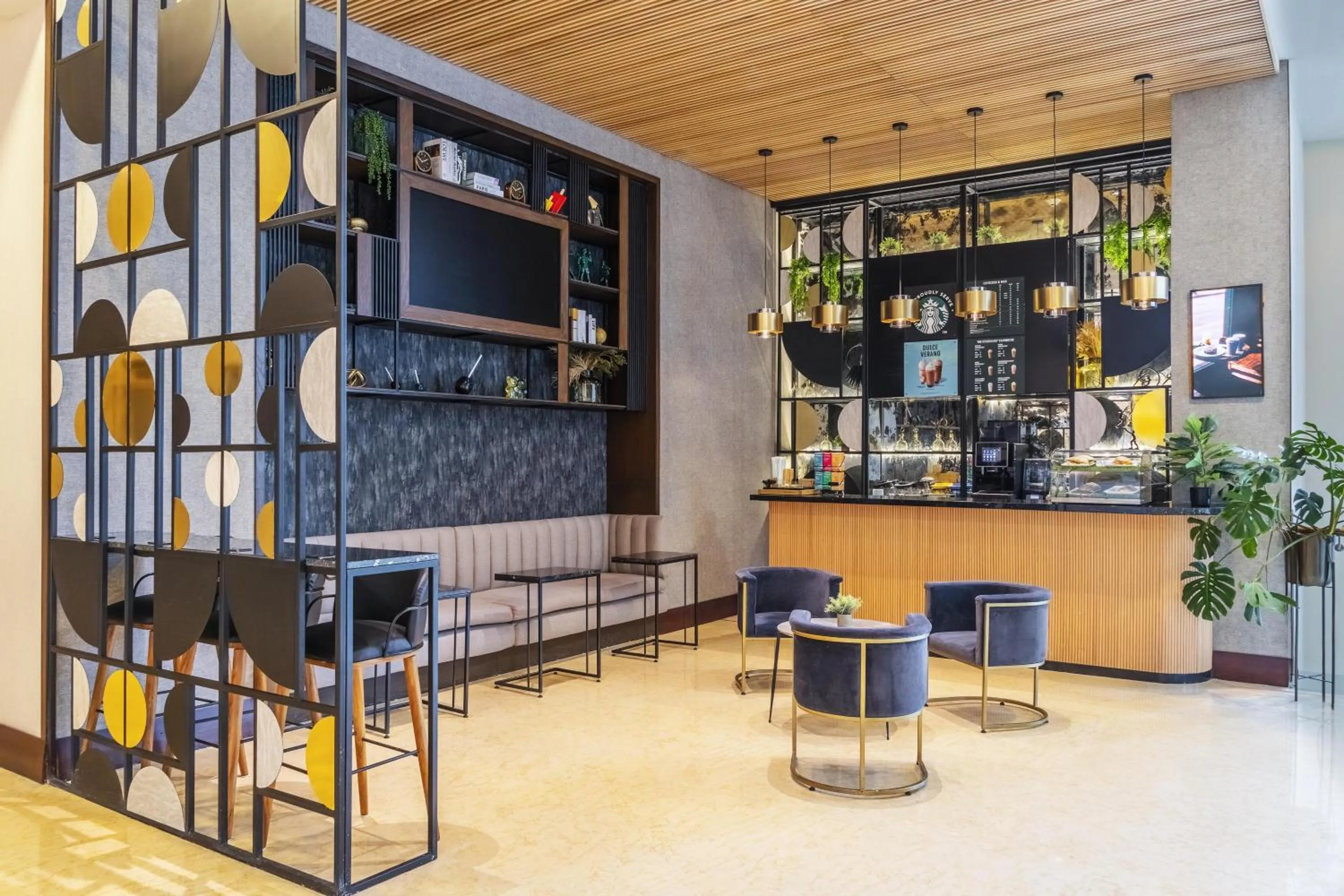 Restaurant/places to eat in NH Collection Guadalajara Providencia