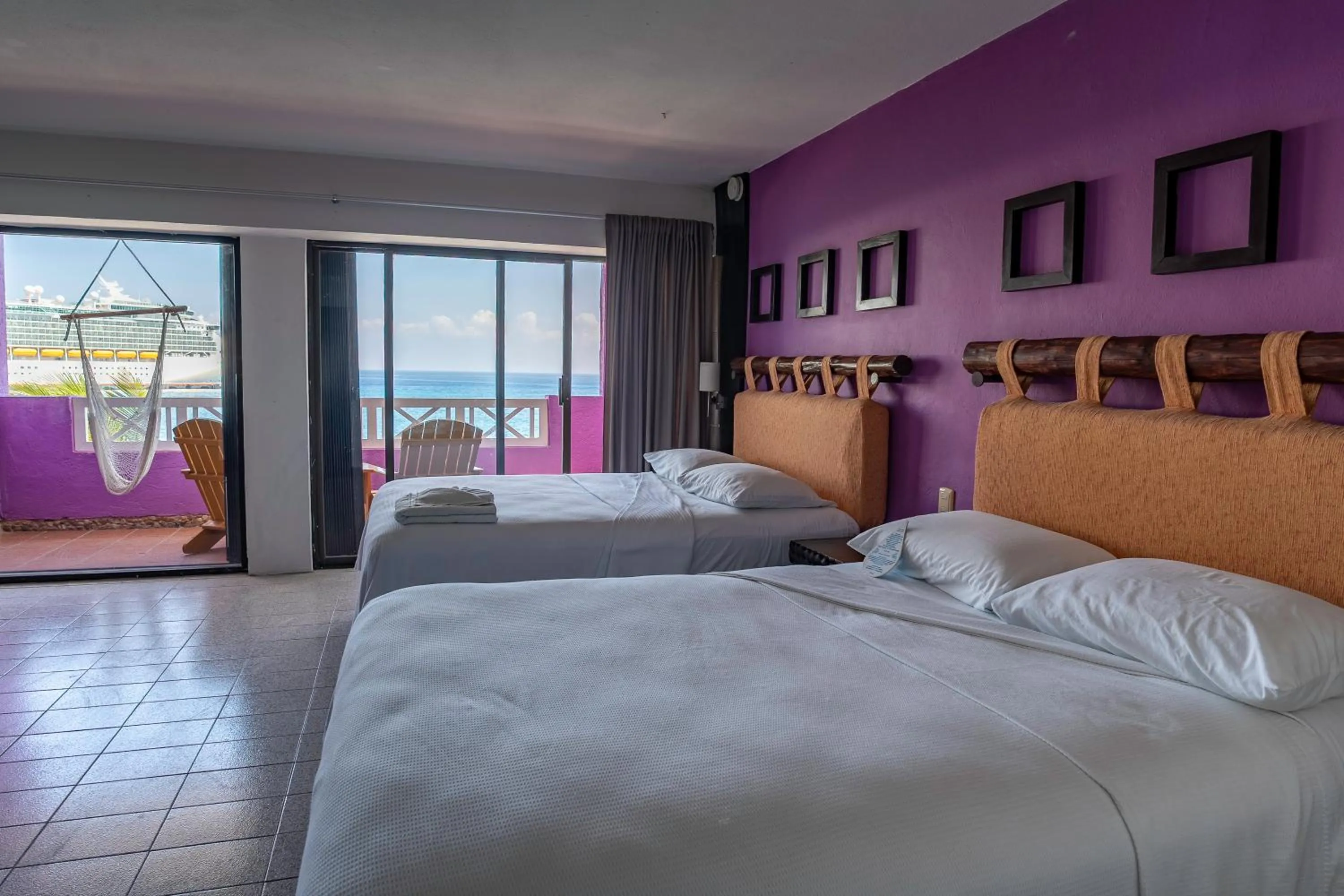 Bed in Hotel Vista del Mar with Beach Club access included