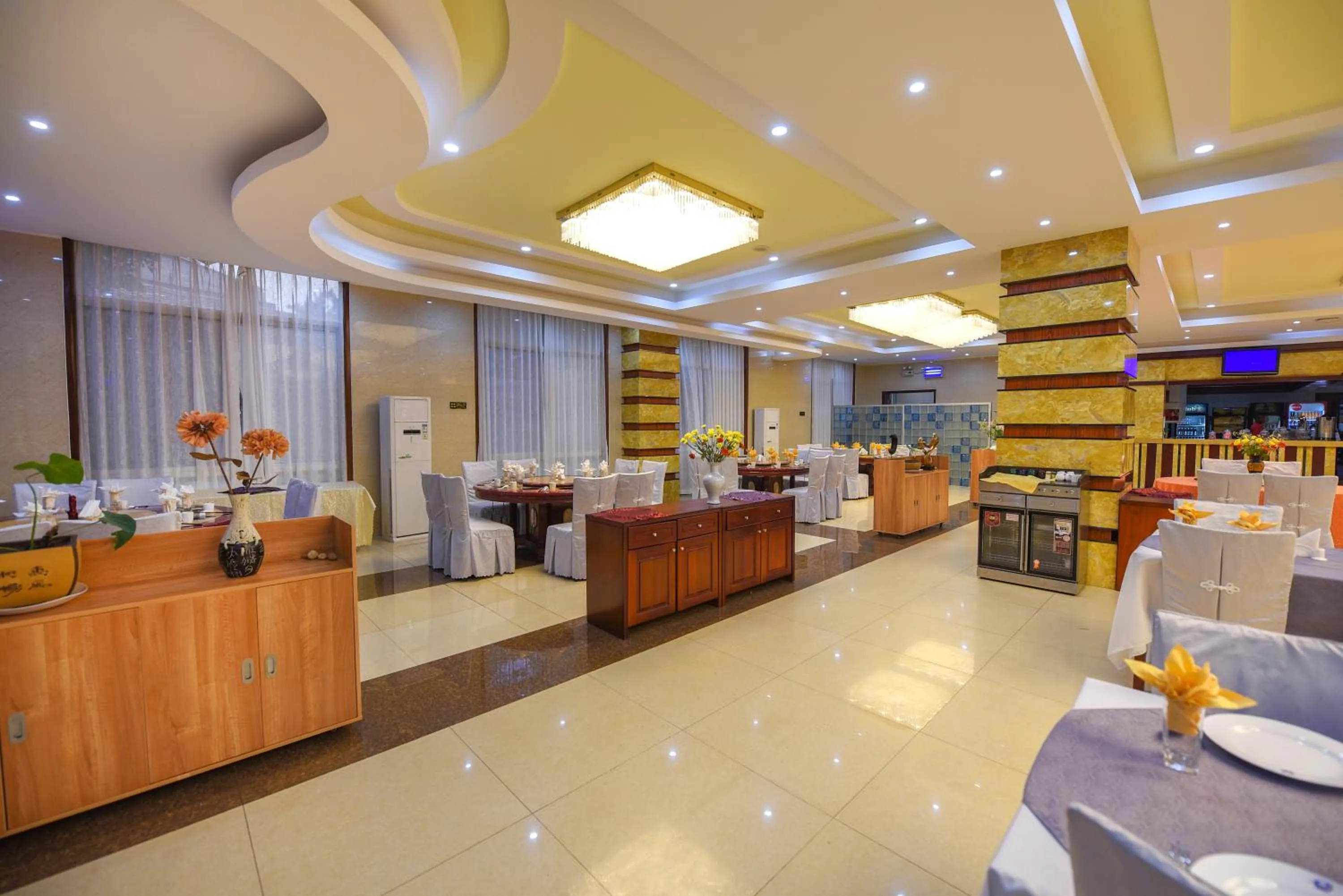Restaurant/places to eat in Kololo Courts Hotel and Restaurant Kampala