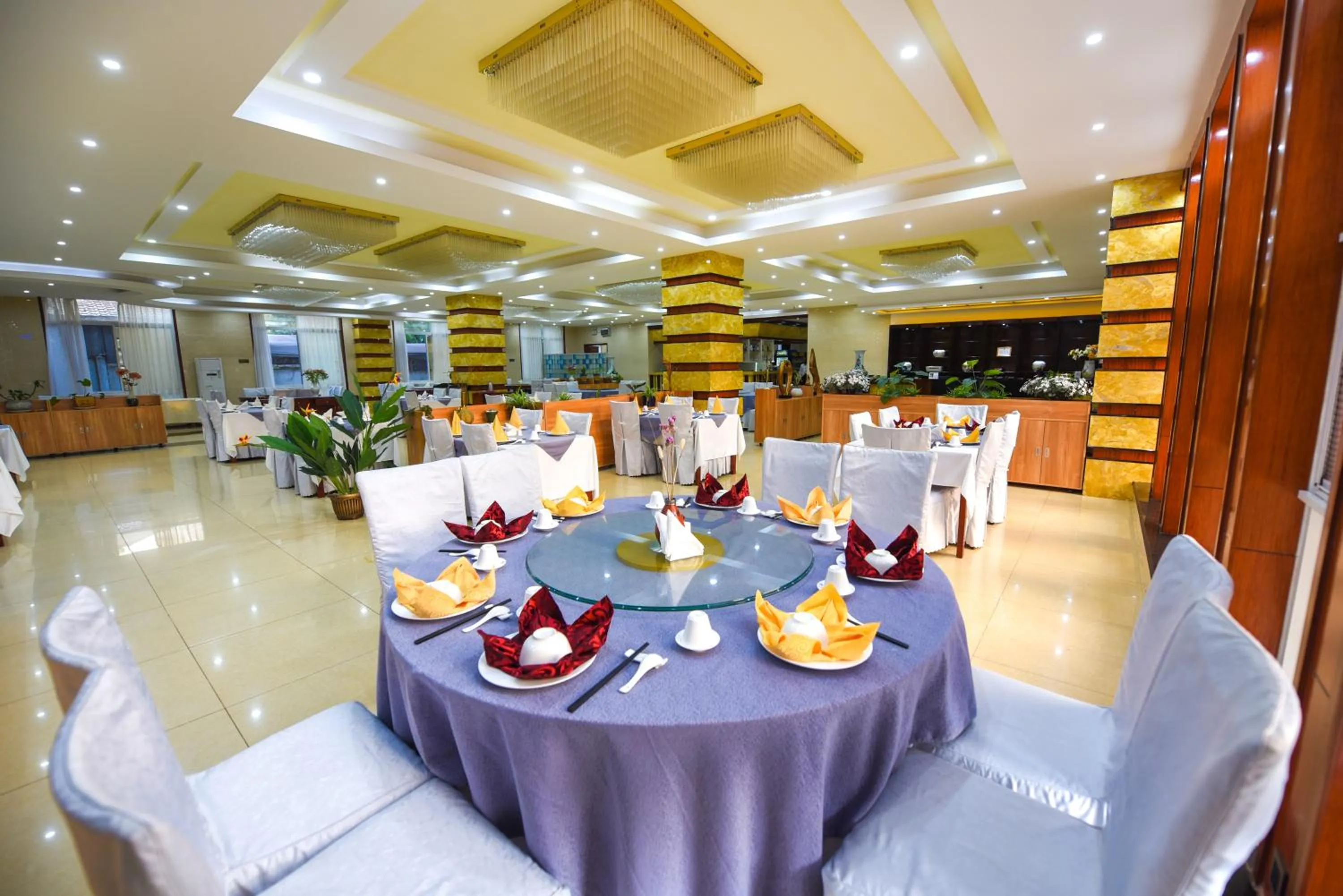 Restaurant/places to eat in Kololo Courts Hotel and Restaurant Kampala