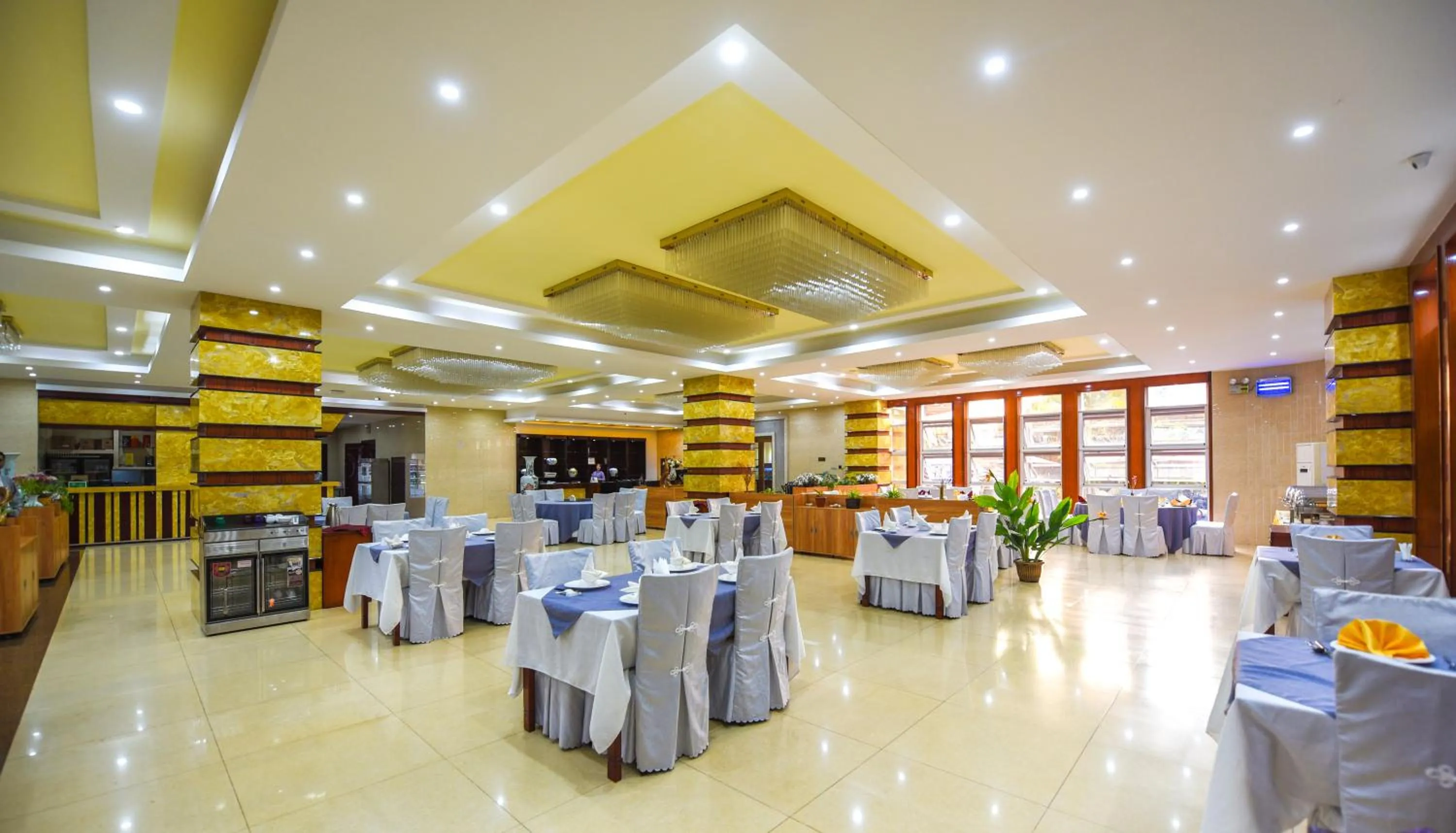 Restaurant/places to eat in Kololo Courts Hotel and Restaurant Kampala