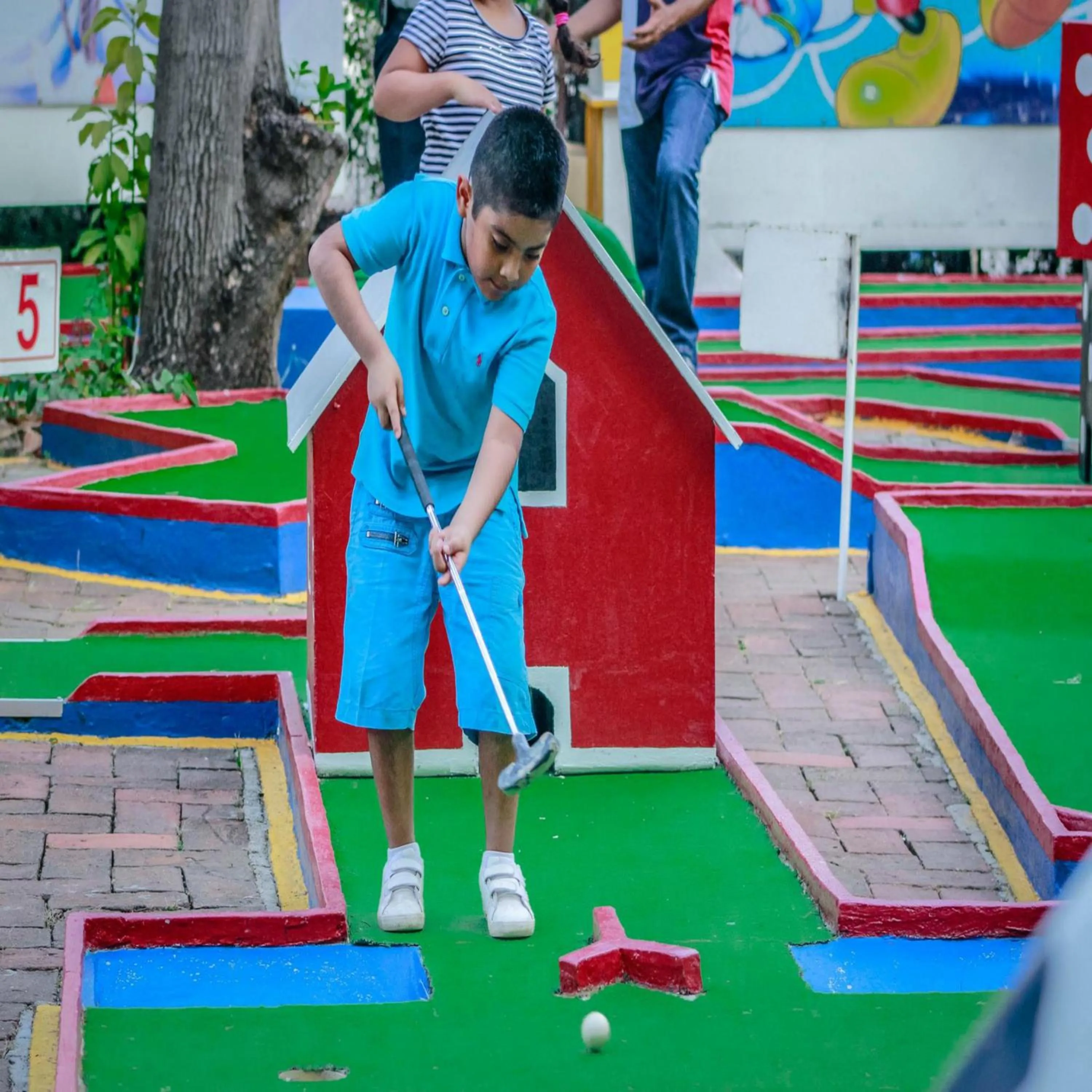 Minigolf in Sands Acapulco Hotel & Bungalows
