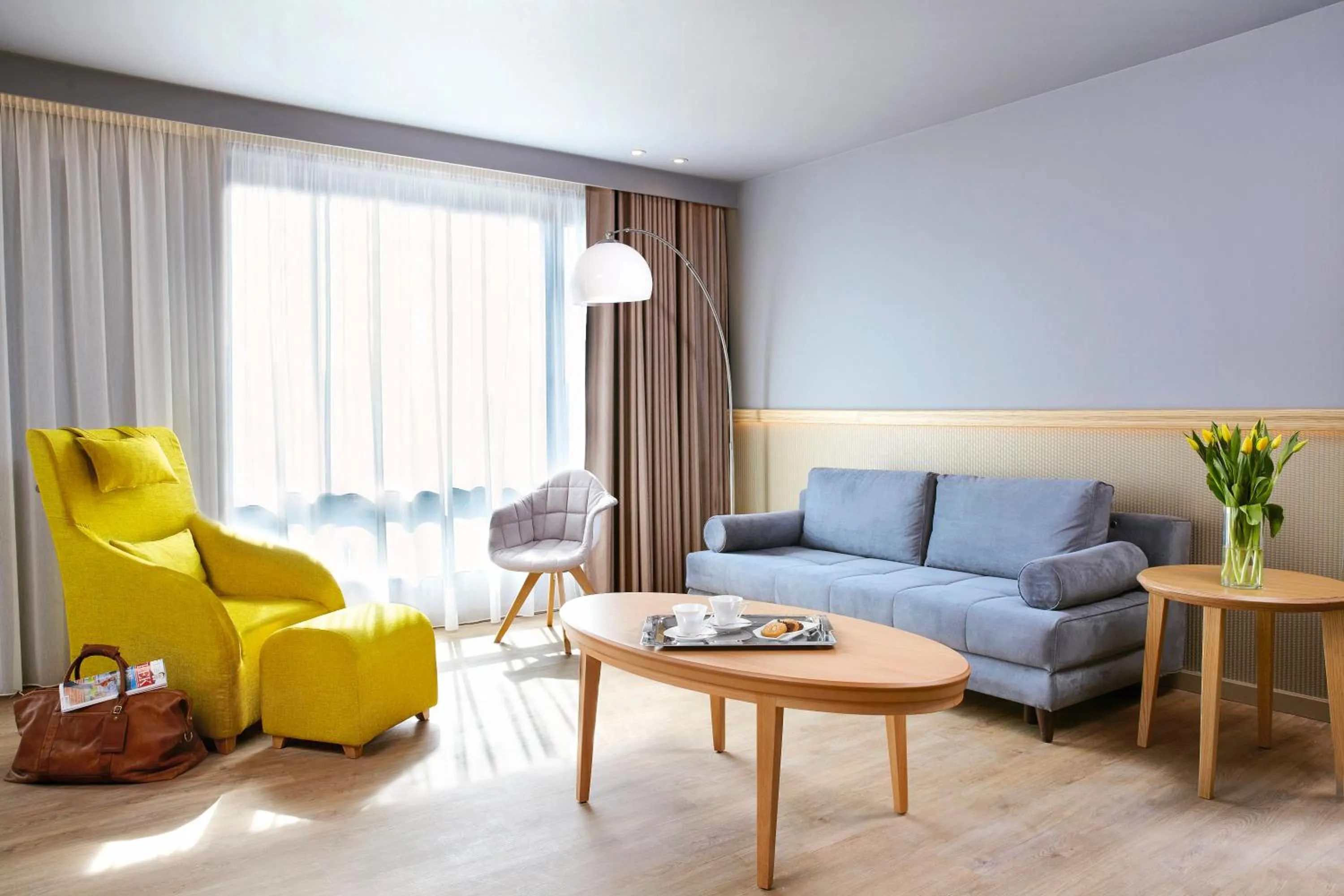 Seating area in Zeus Wyndham Grand Athens