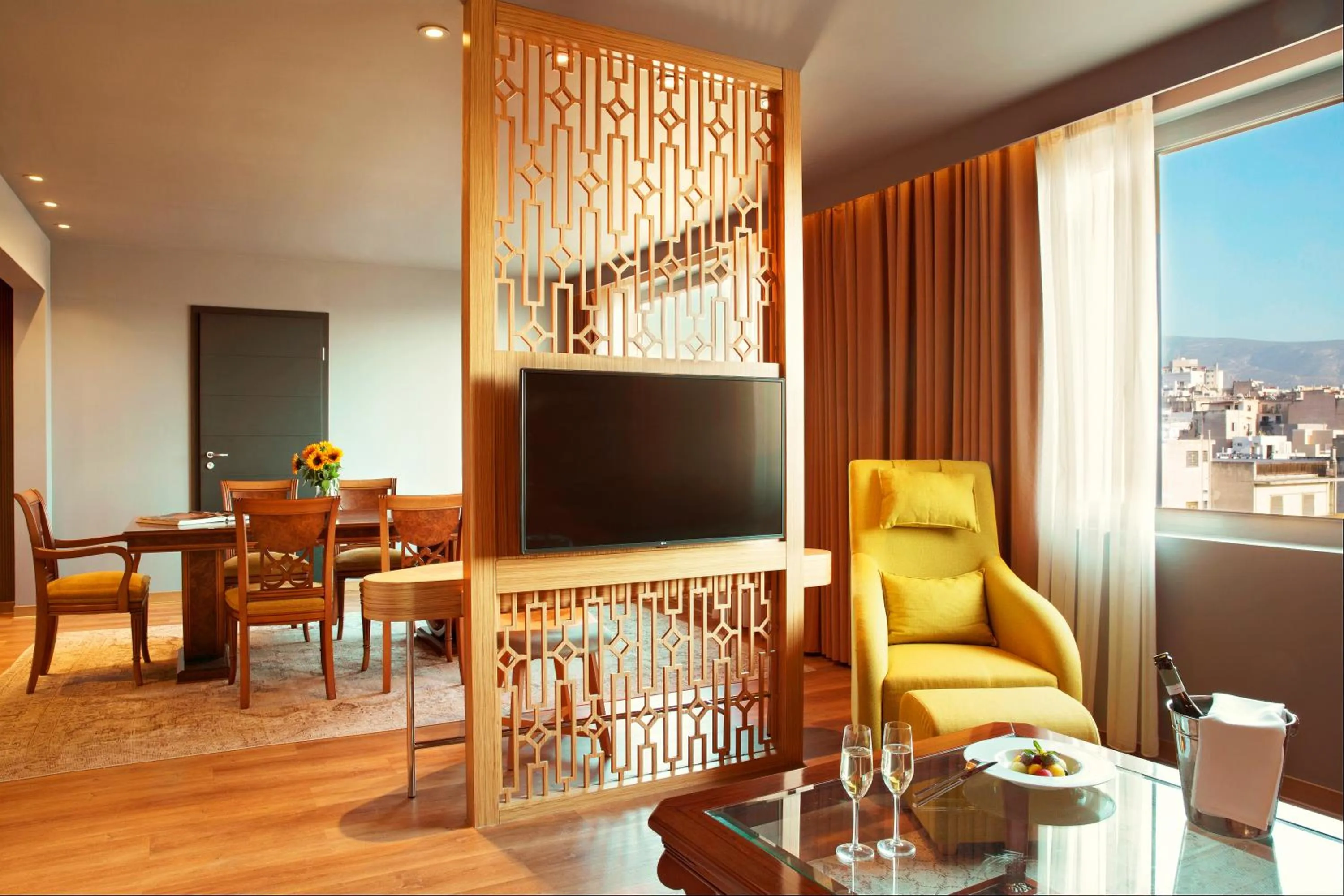 Zeus Wyndham Grand Athens