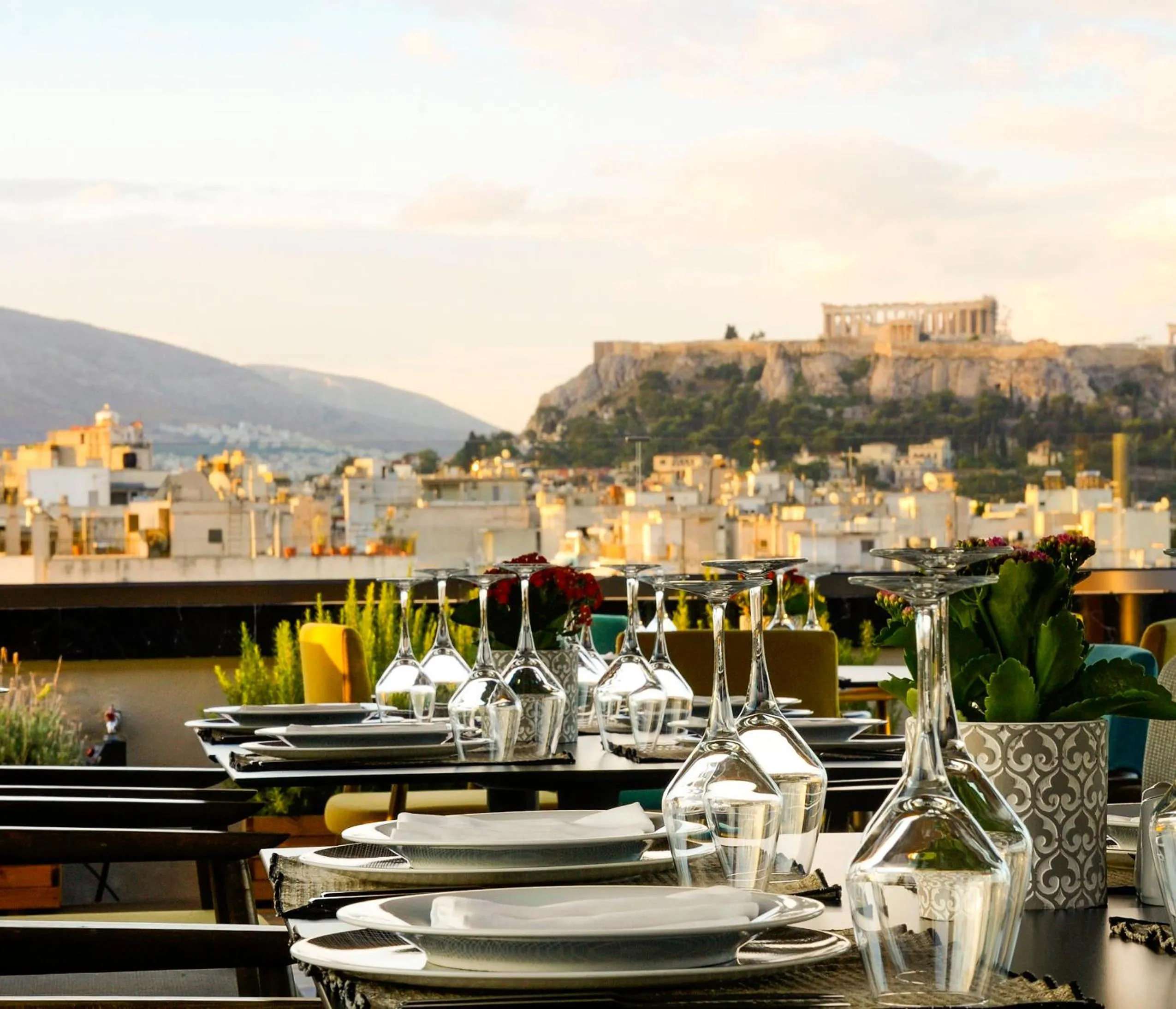 Restaurant/places to eat in Zeus Wyndham Grand Athens