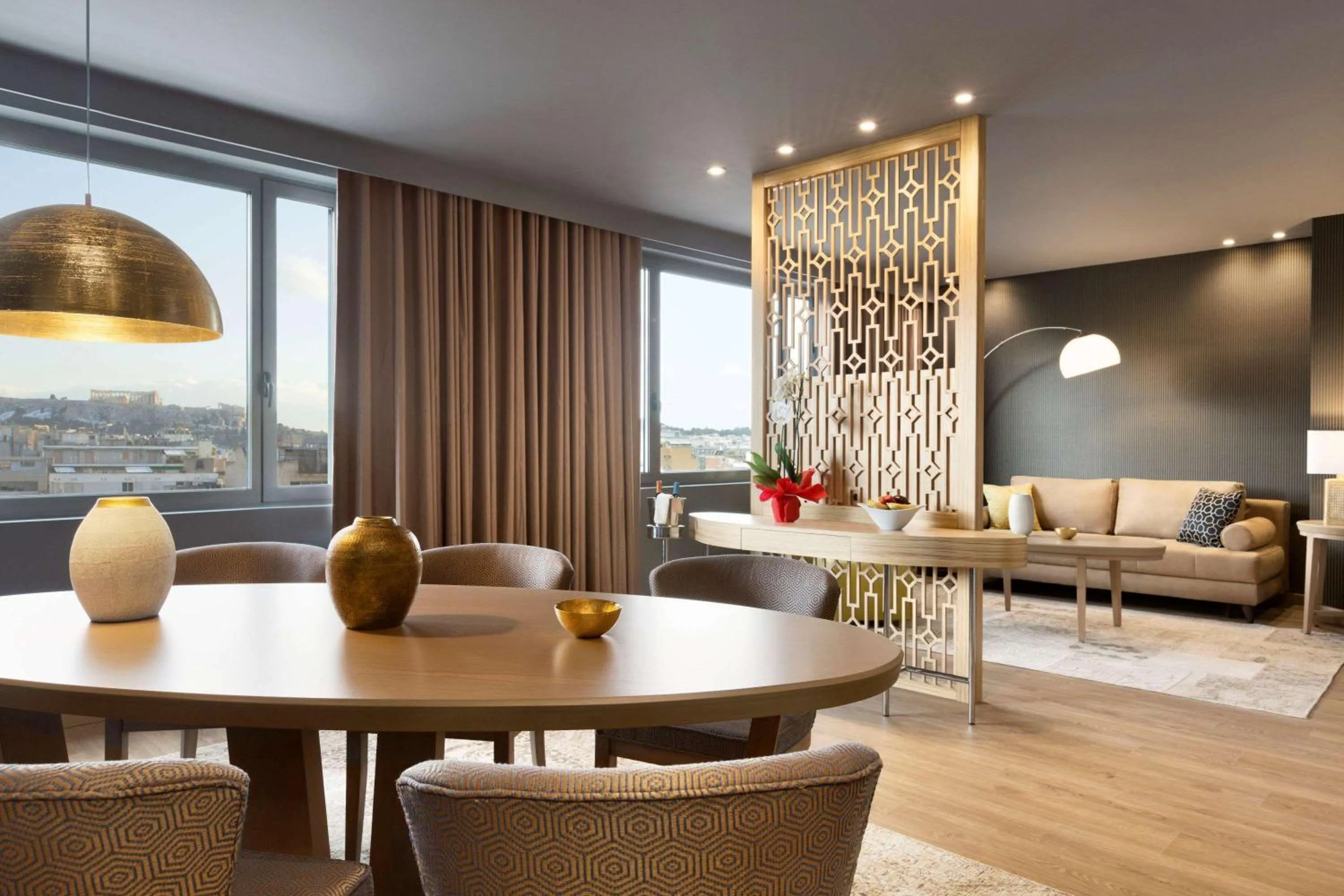 Photo of the whole room in Zeus Wyndham Grand Athens