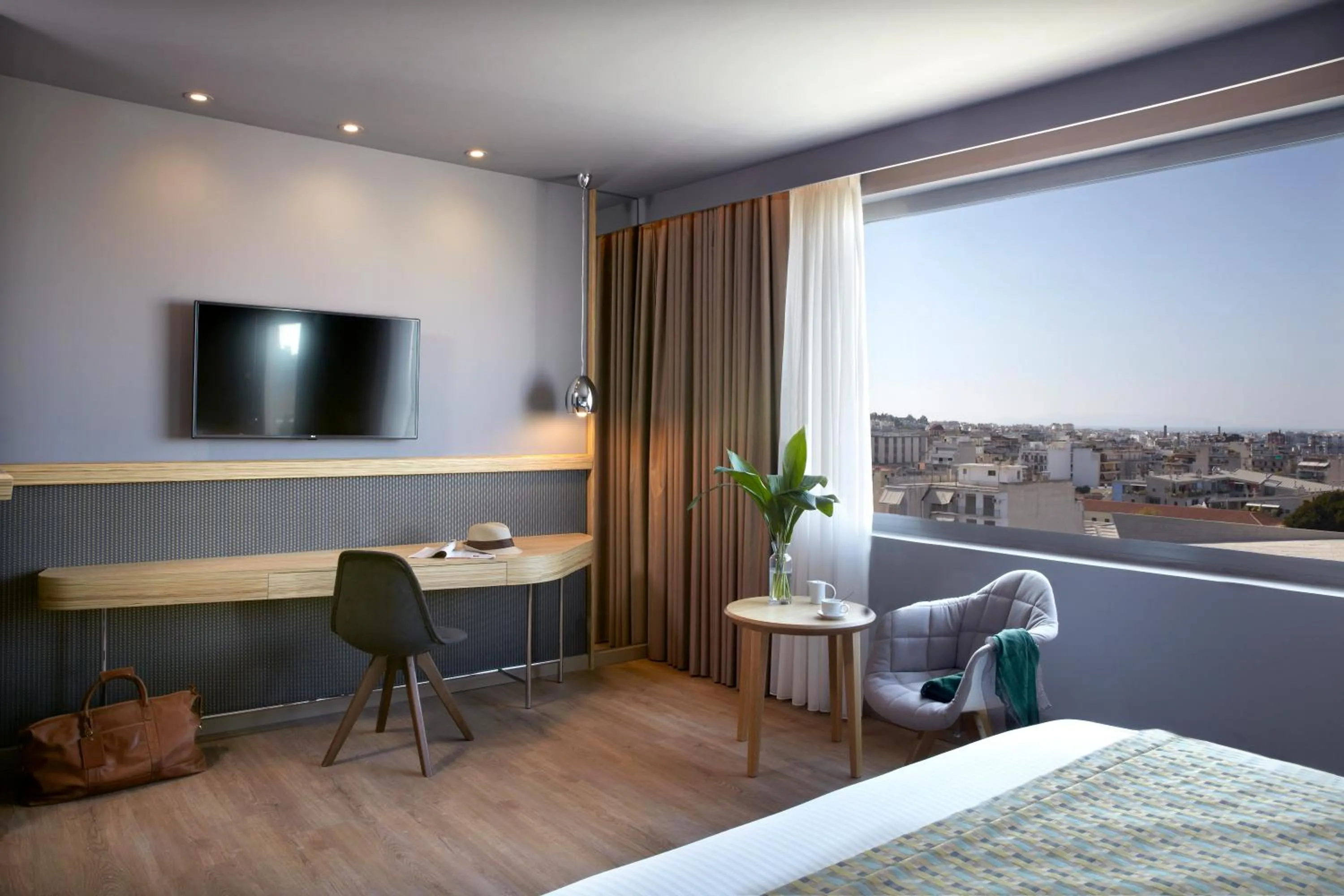 View (from property/room), Bed in Zeus Wyndham Grand Athens