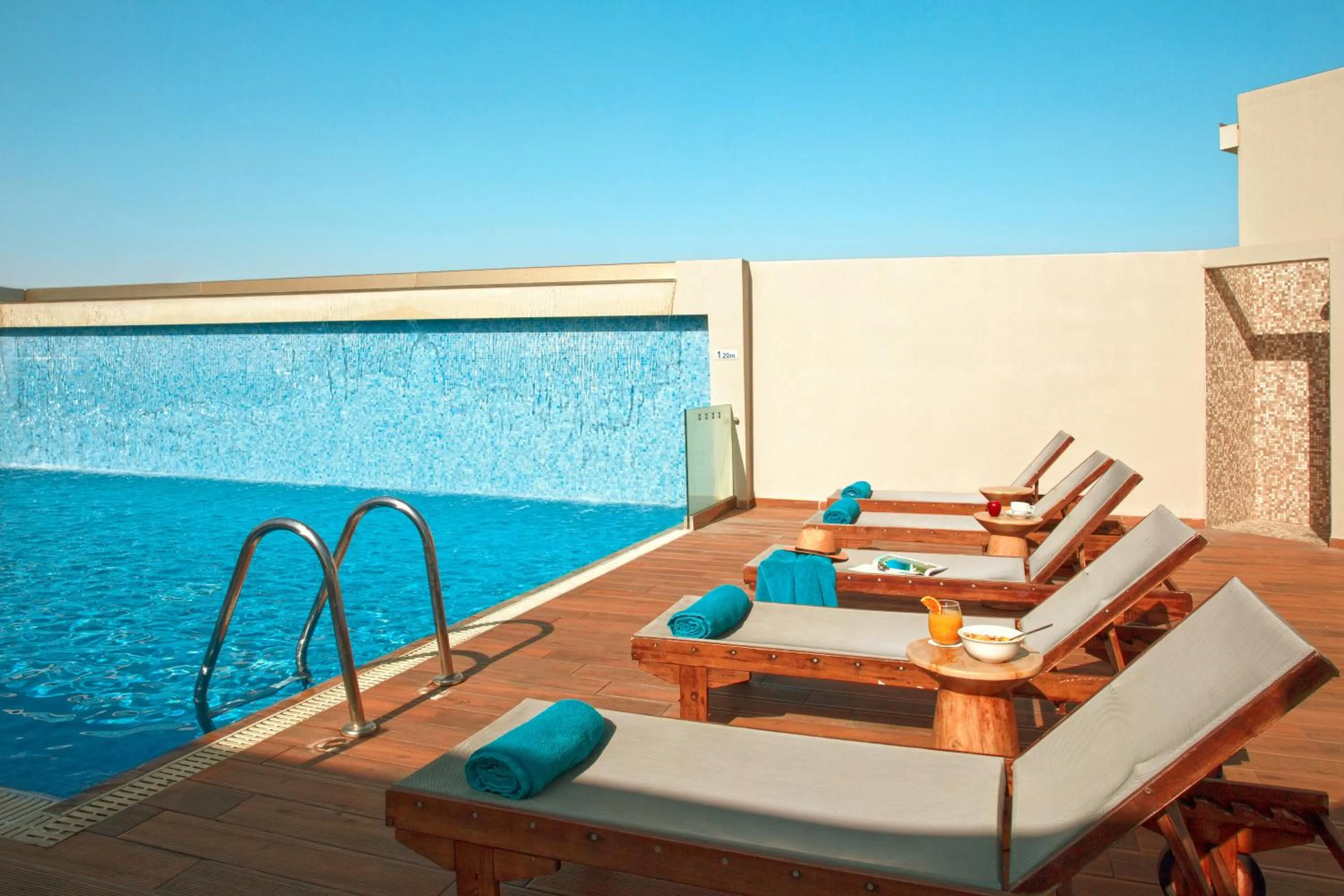 Zeus Wyndham Grand Athens