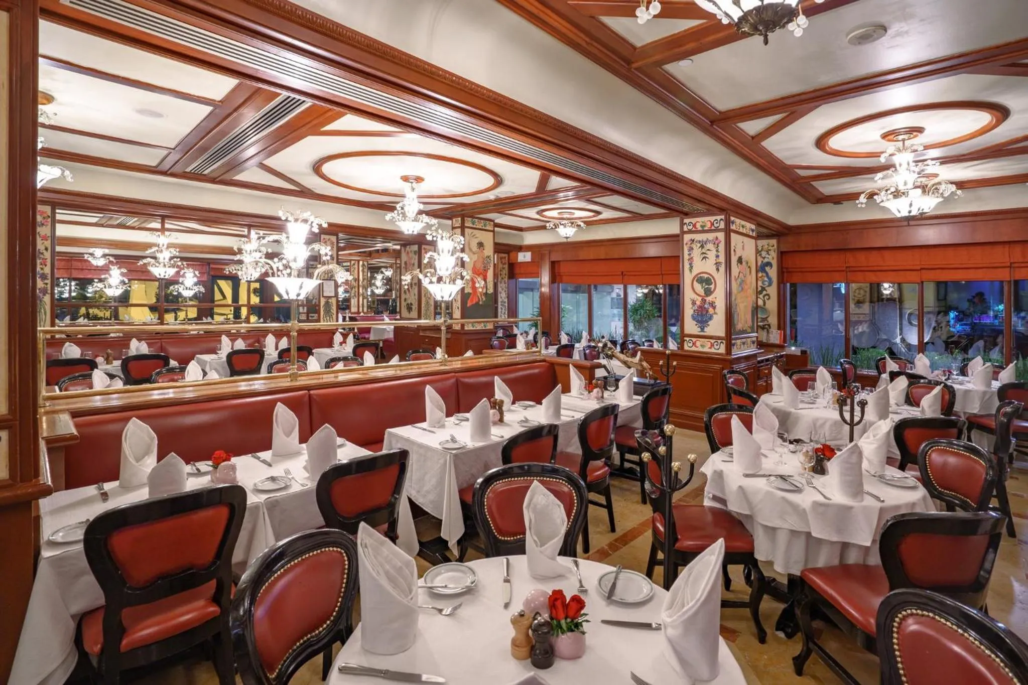 Restaurant/places to eat in Presidente InterContinental Mexico City by IHG