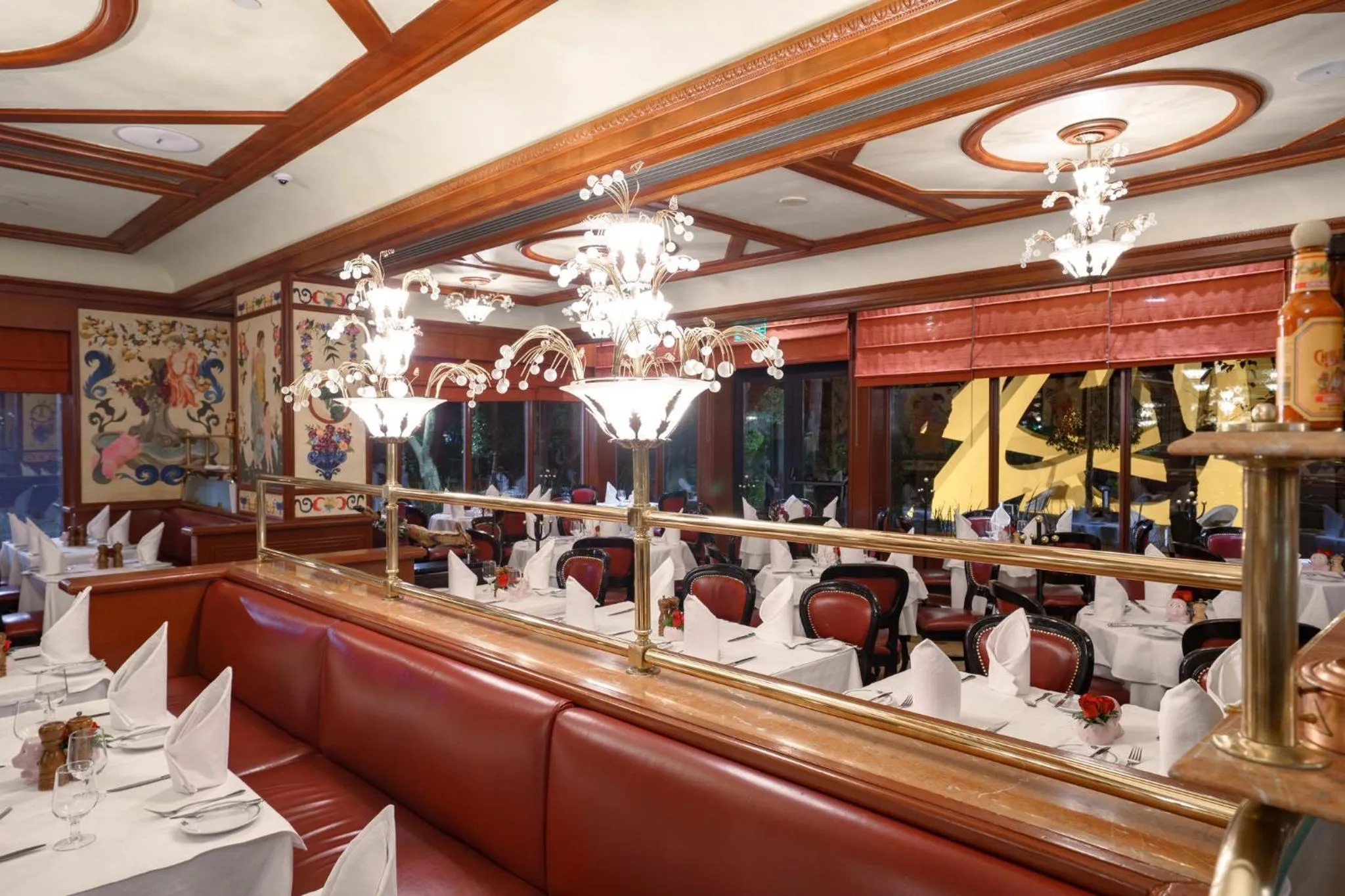 Restaurant/places to eat in Presidente InterContinental Mexico City by IHG