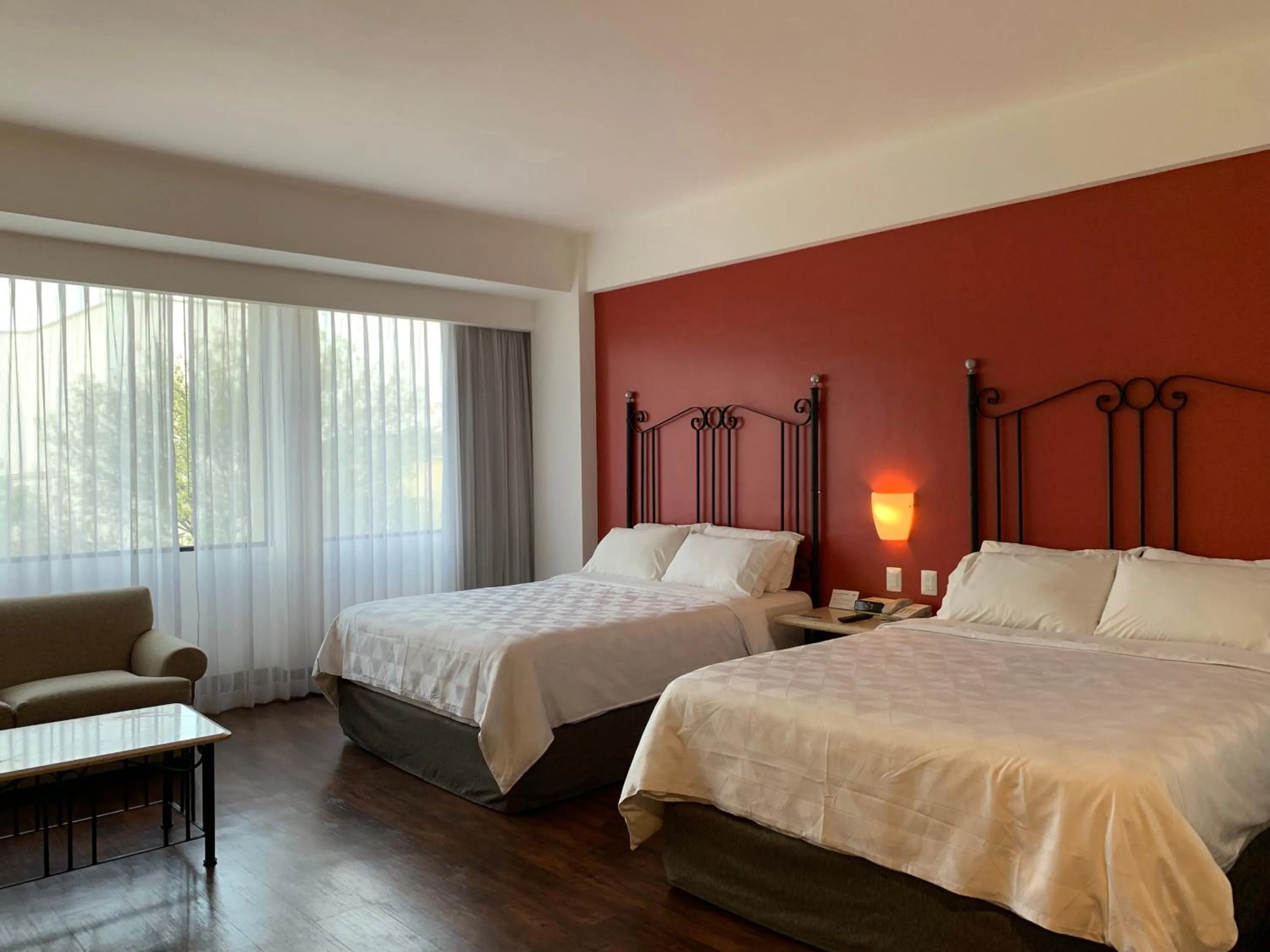 Photo of the whole room, Bed in Holiday Inn Hotel & Suites Centro Historico by IHG