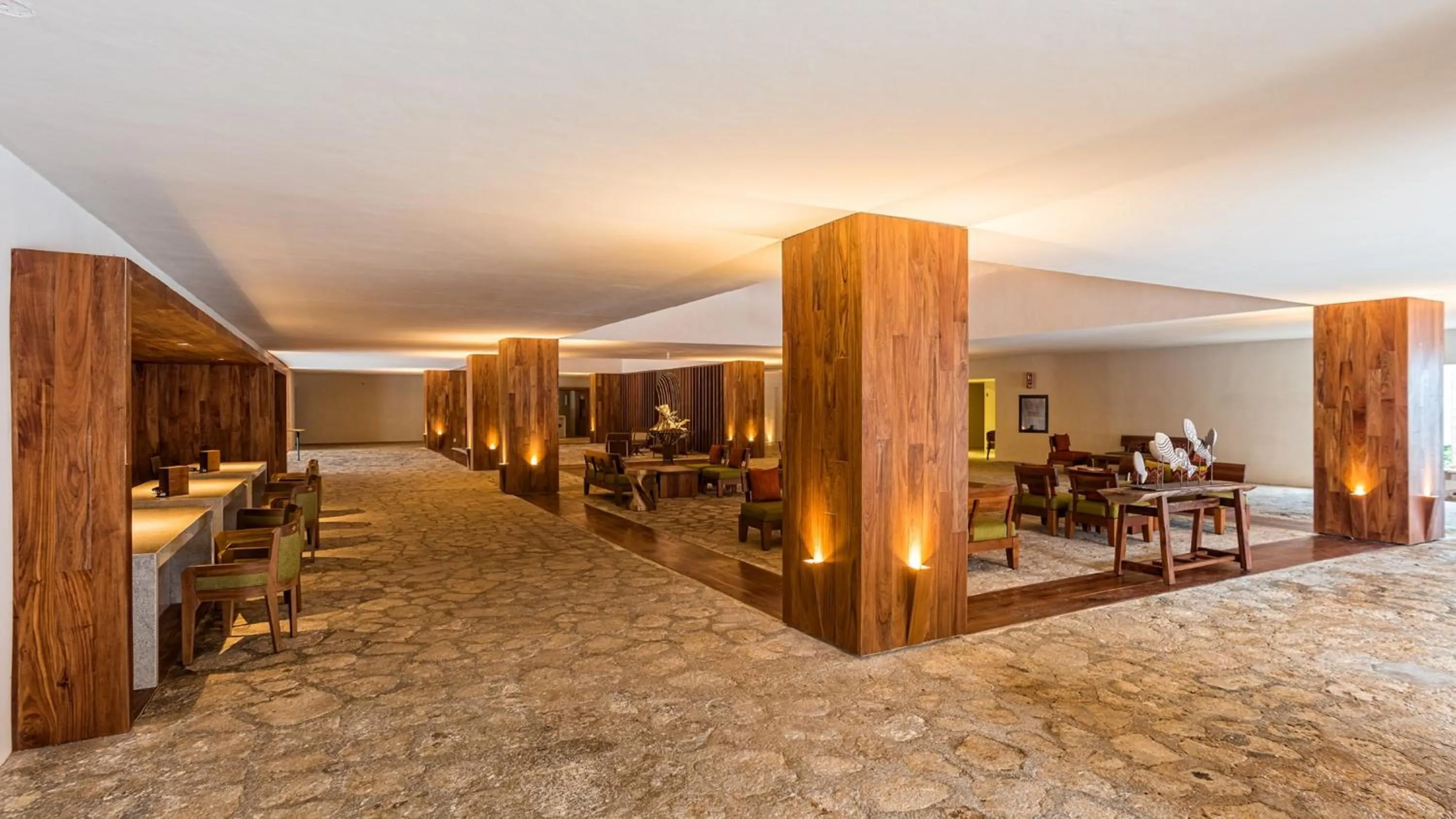Lobby or reception in Presidente InterContinental Cozumel Resort & Spa by IHG