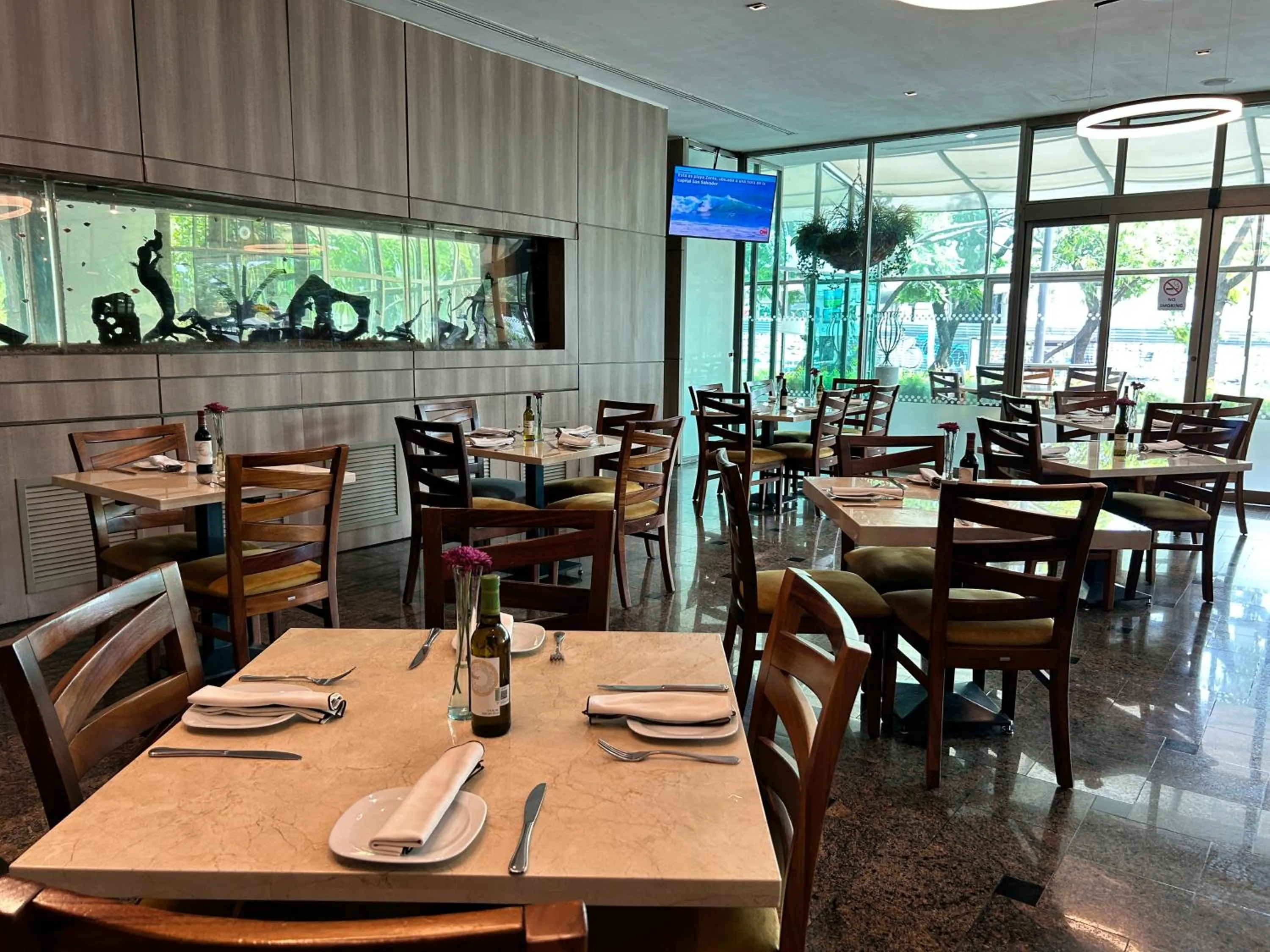Restaurant/places to eat in Holiday Inn Guadalajara Select by IHG