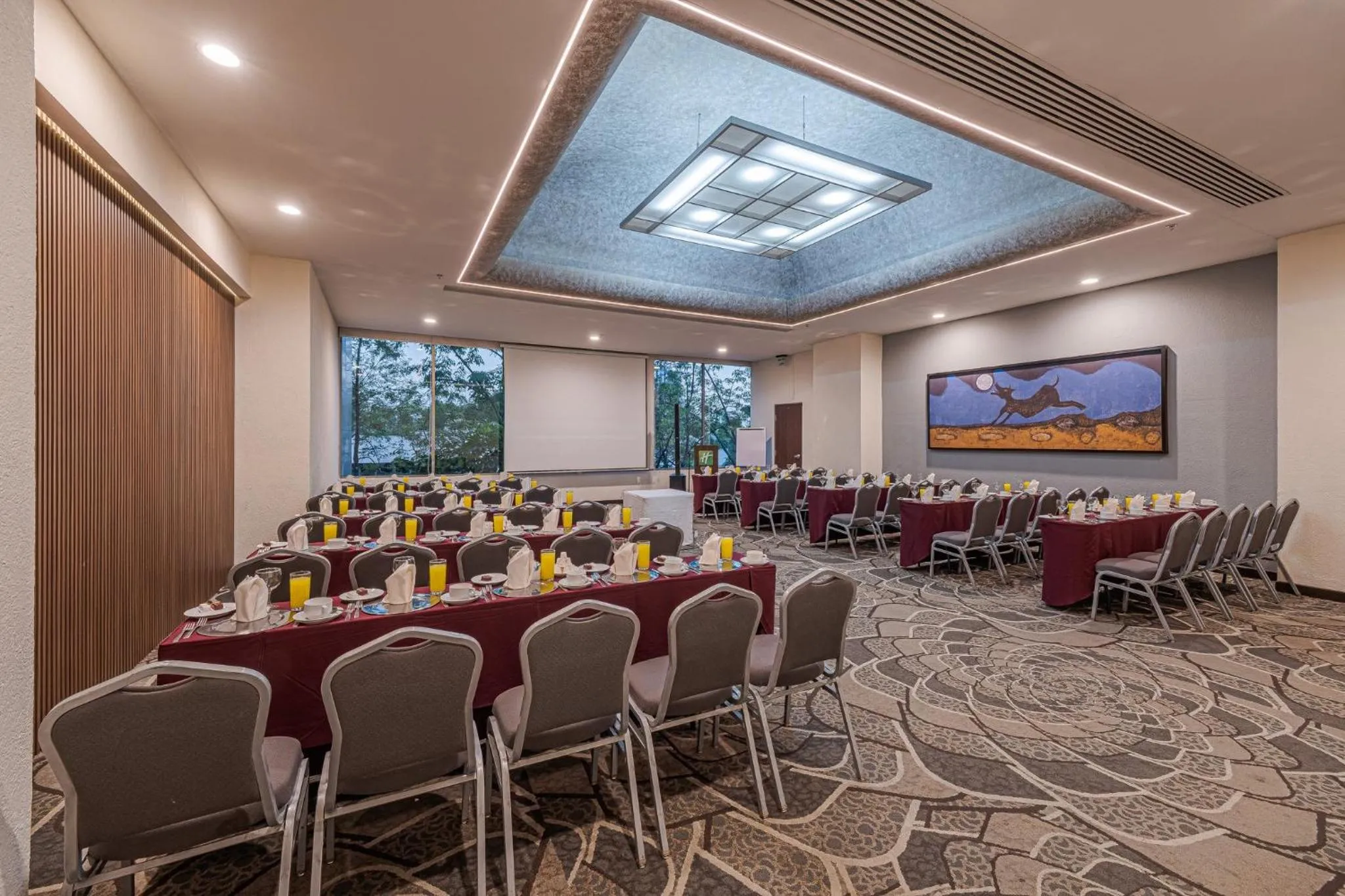 Meeting/conference room in Holiday Inn Guadalajara Select by IHG