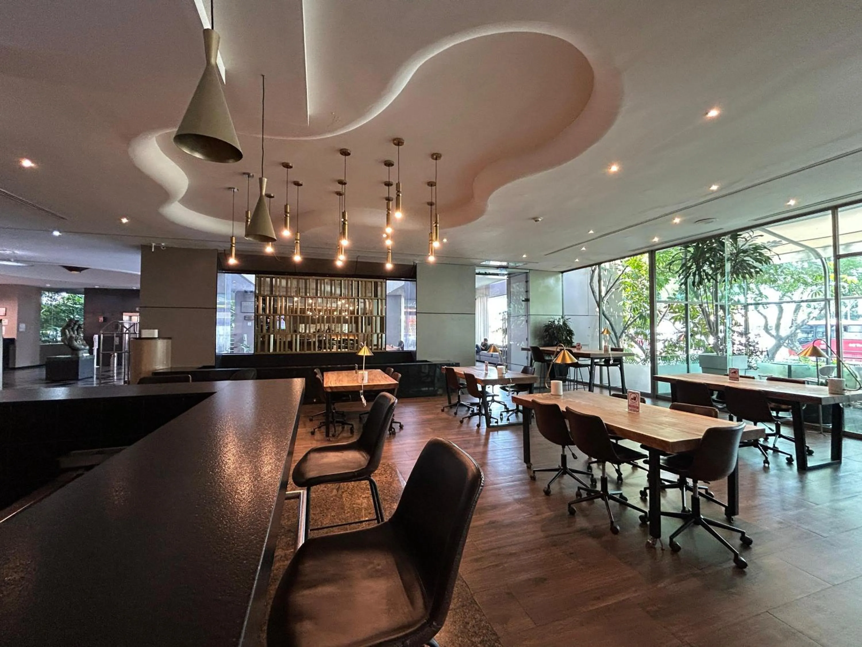 Lounge or bar in Holiday Inn Guadalajara Select by IHG