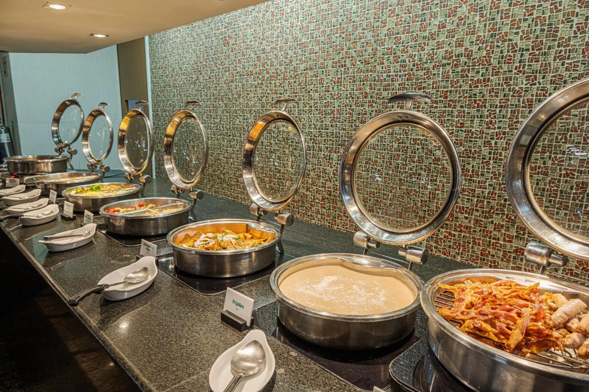 Restaurant/places to eat in Holiday Inn Guadalajara Select by IHG