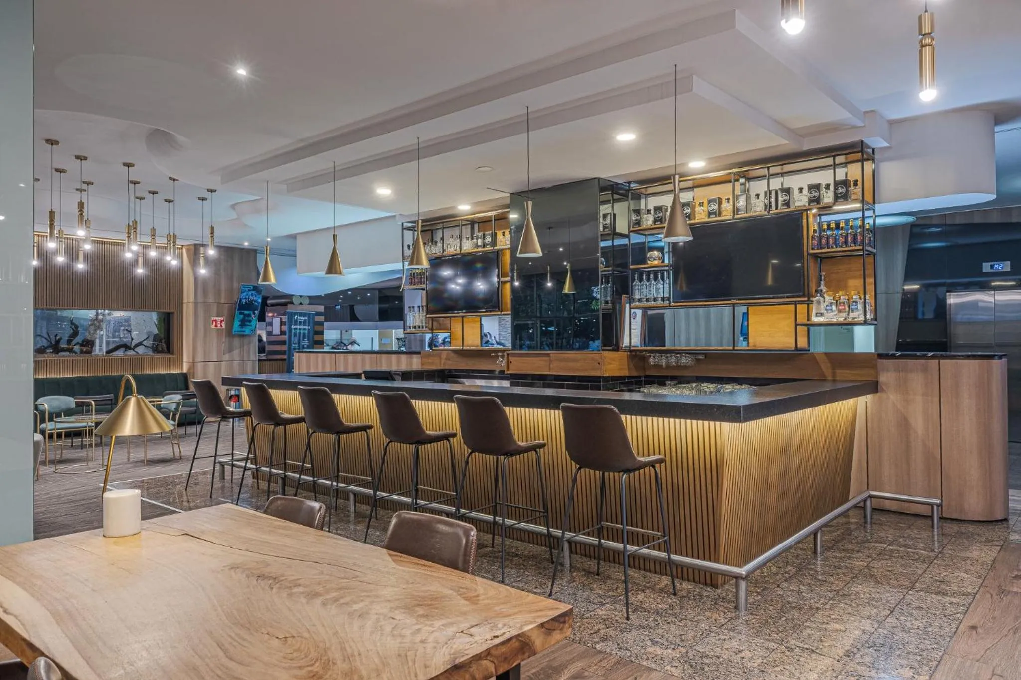 Lounge or bar in Holiday Inn Guadalajara Select by IHG