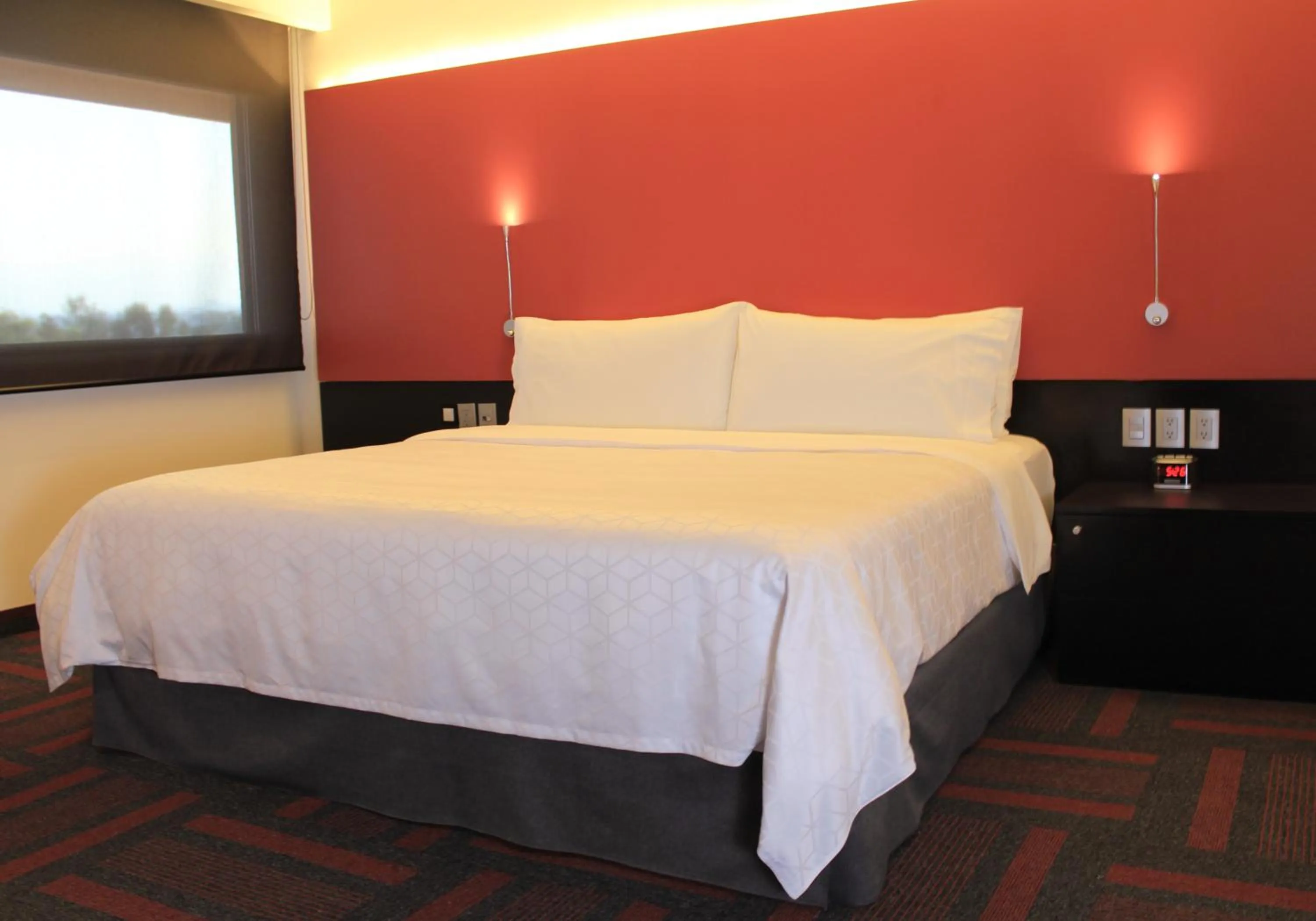 Bed in Holiday Inn Mexico Dali Airport by IHG