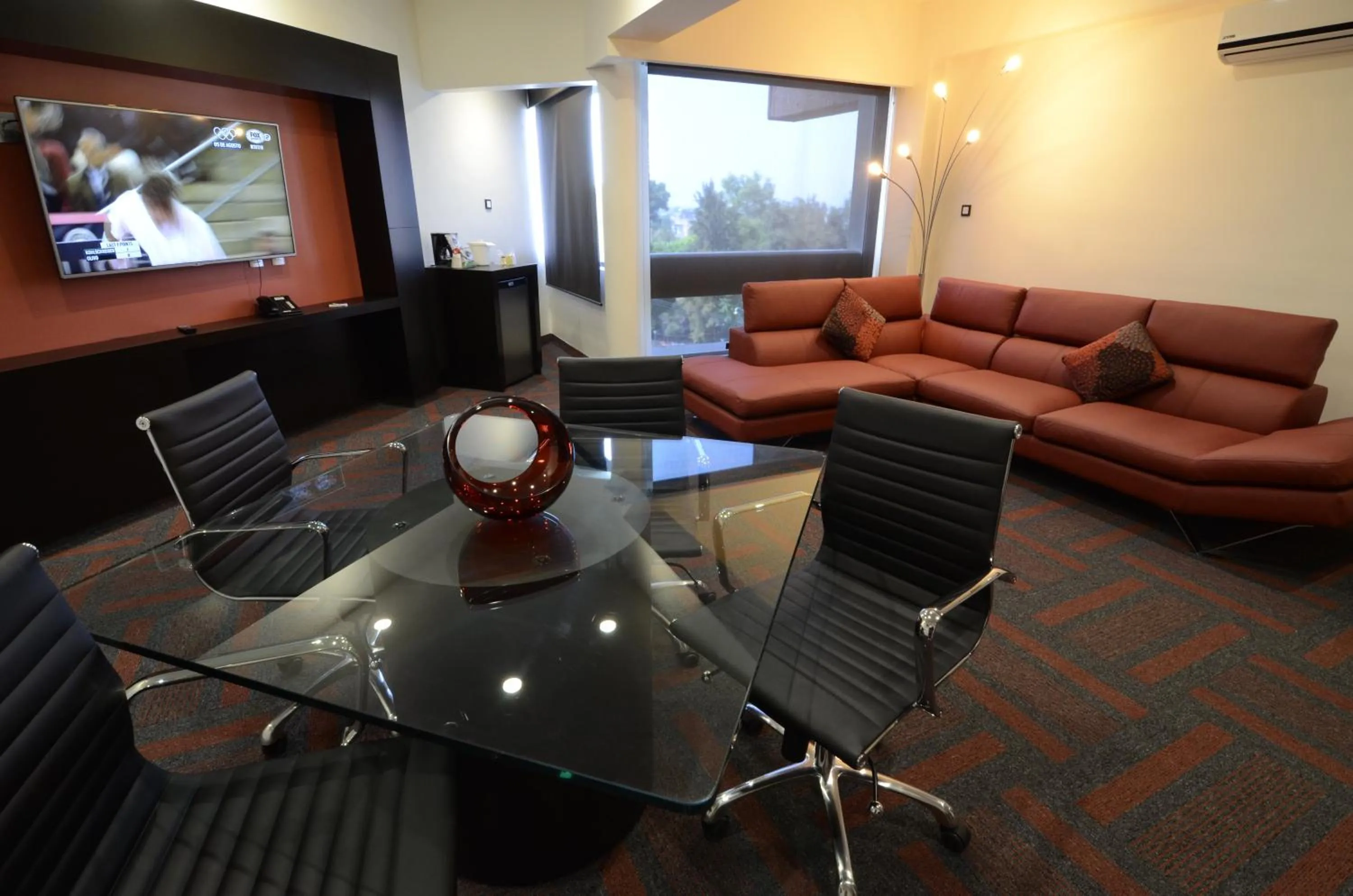 Photo of the whole room in Holiday Inn Mexico Dali Airport by IHG