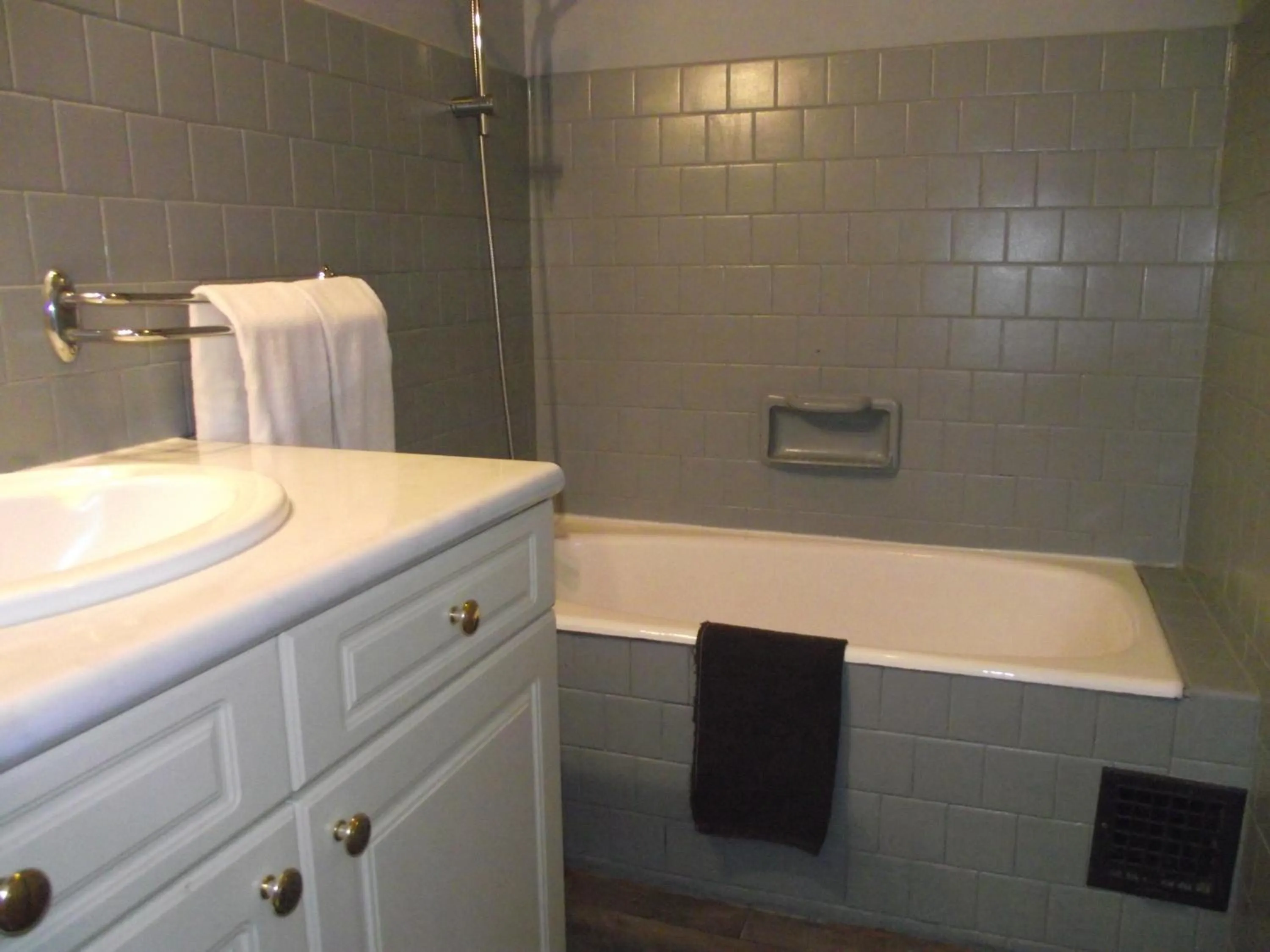 Bathroom in Hotel Valérie