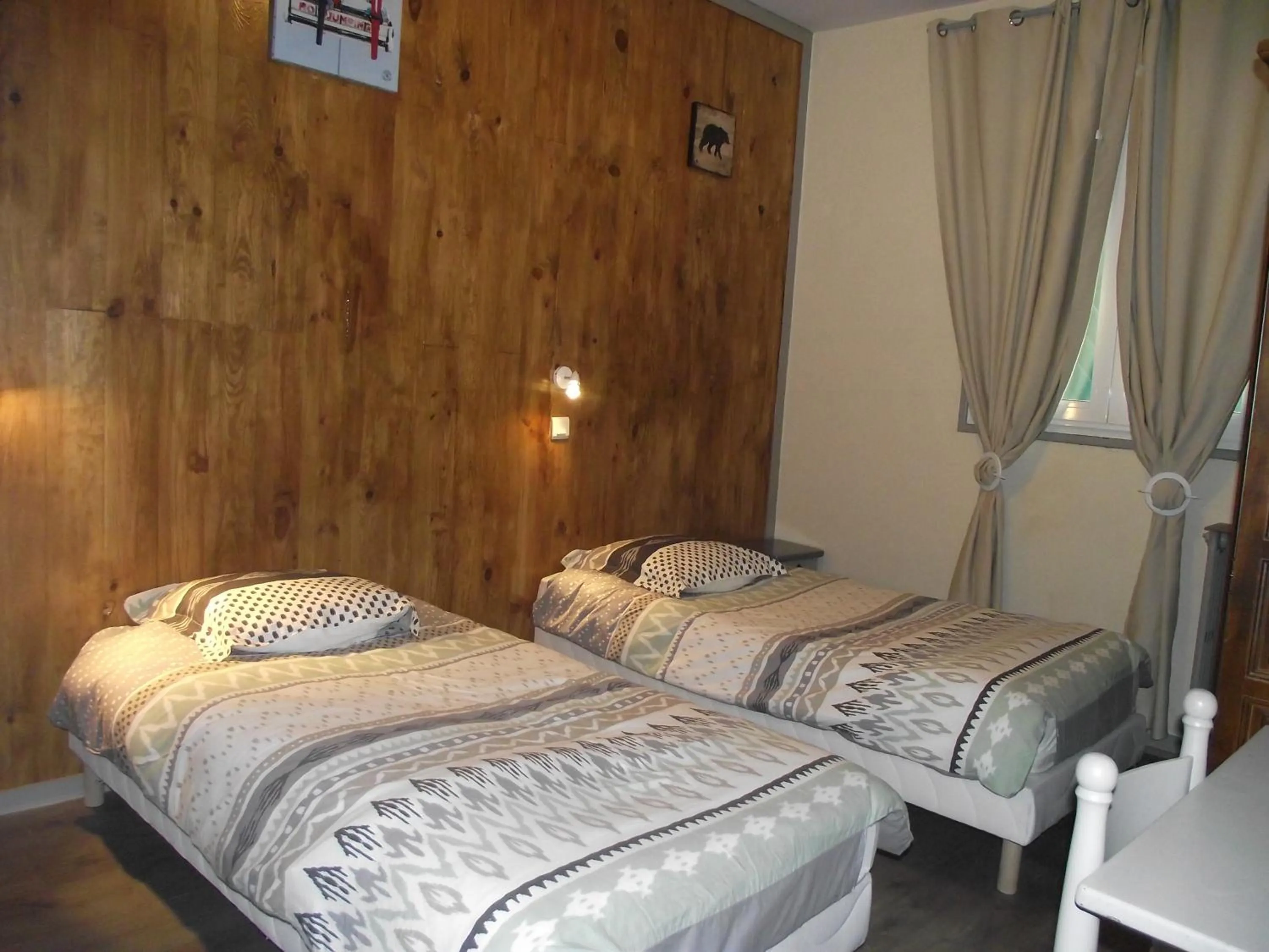 Bed in Hotel Valérie