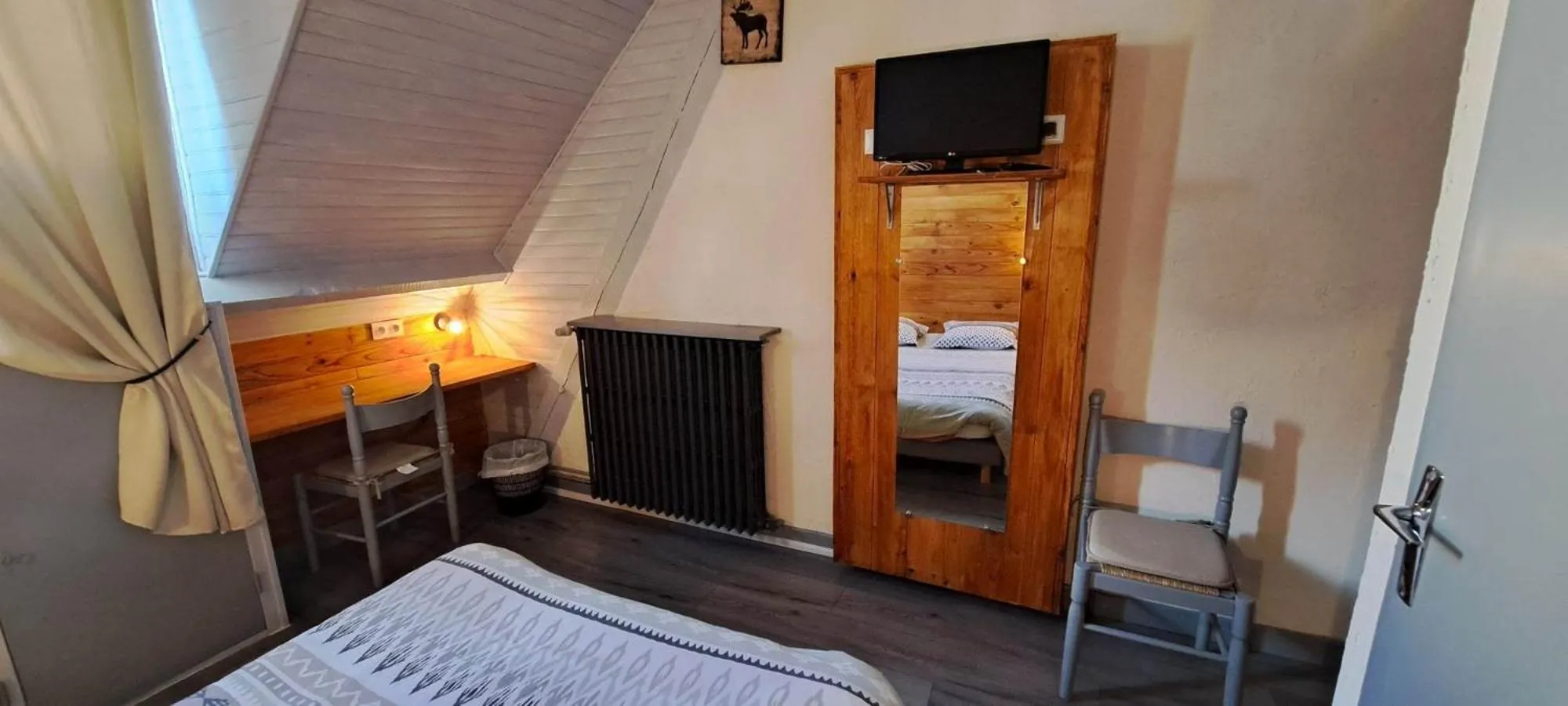 Toilet, Bed in Hotel Valérie