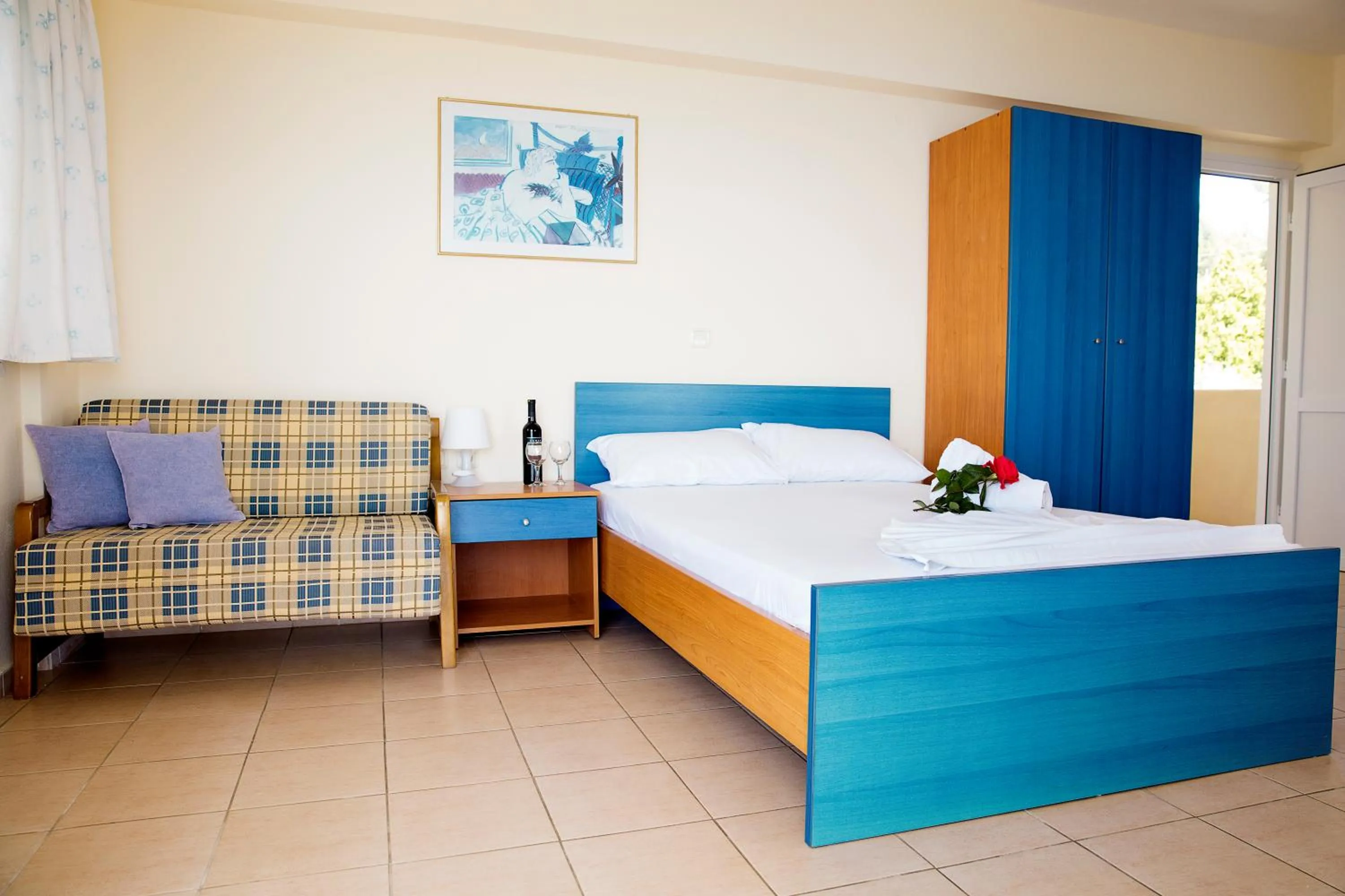 Photo of the whole room, Bed in Maistrali Beach Studios