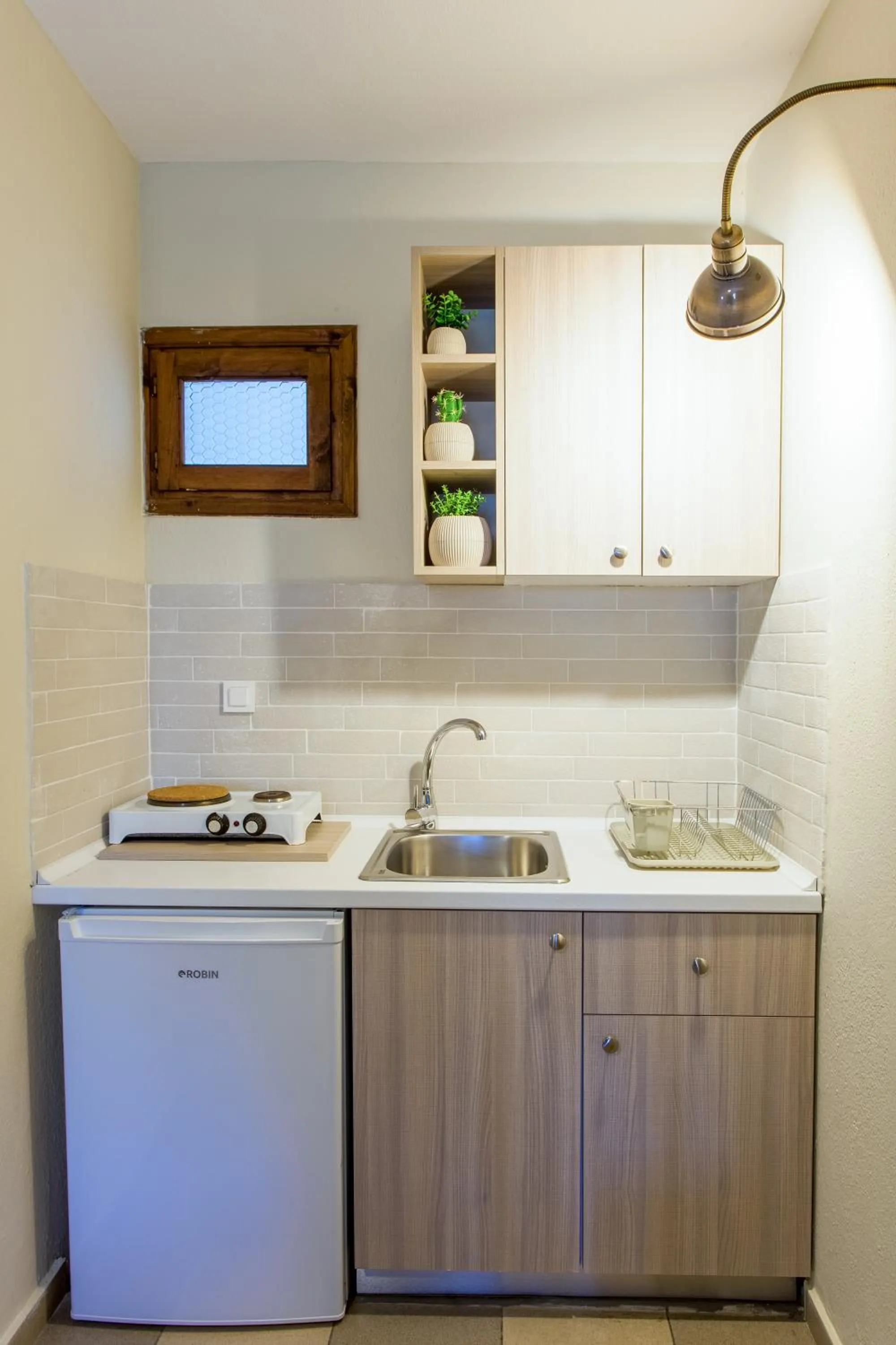 Kitchen or kitchenette in Maistrali Beach Studios