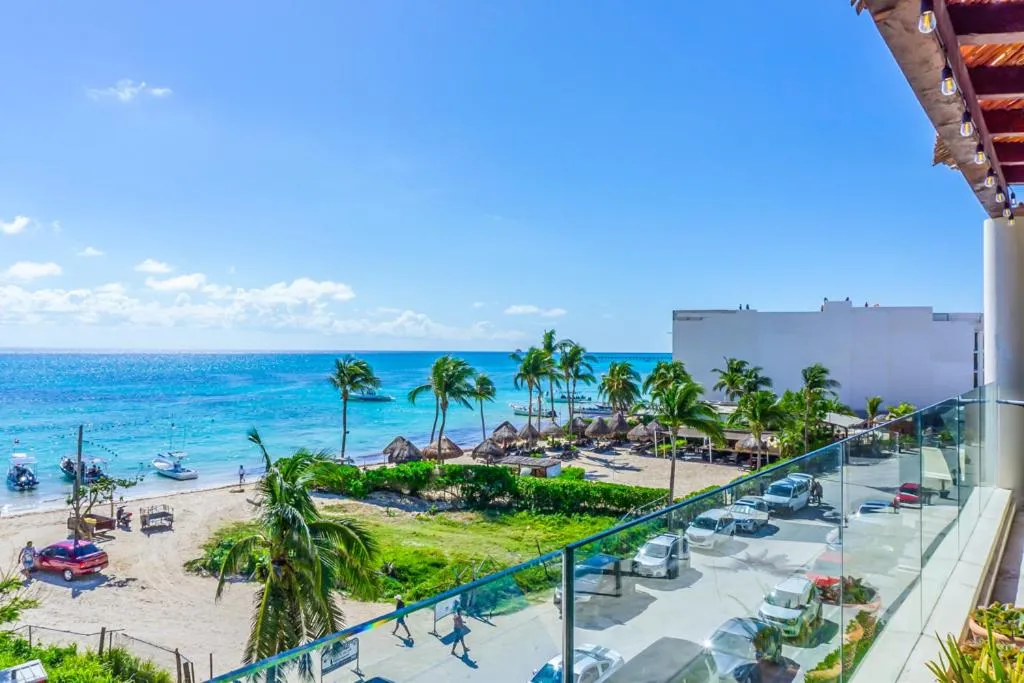 Balcony/Terrace in The Elements Oceanfront & Beachside Condo Hotel