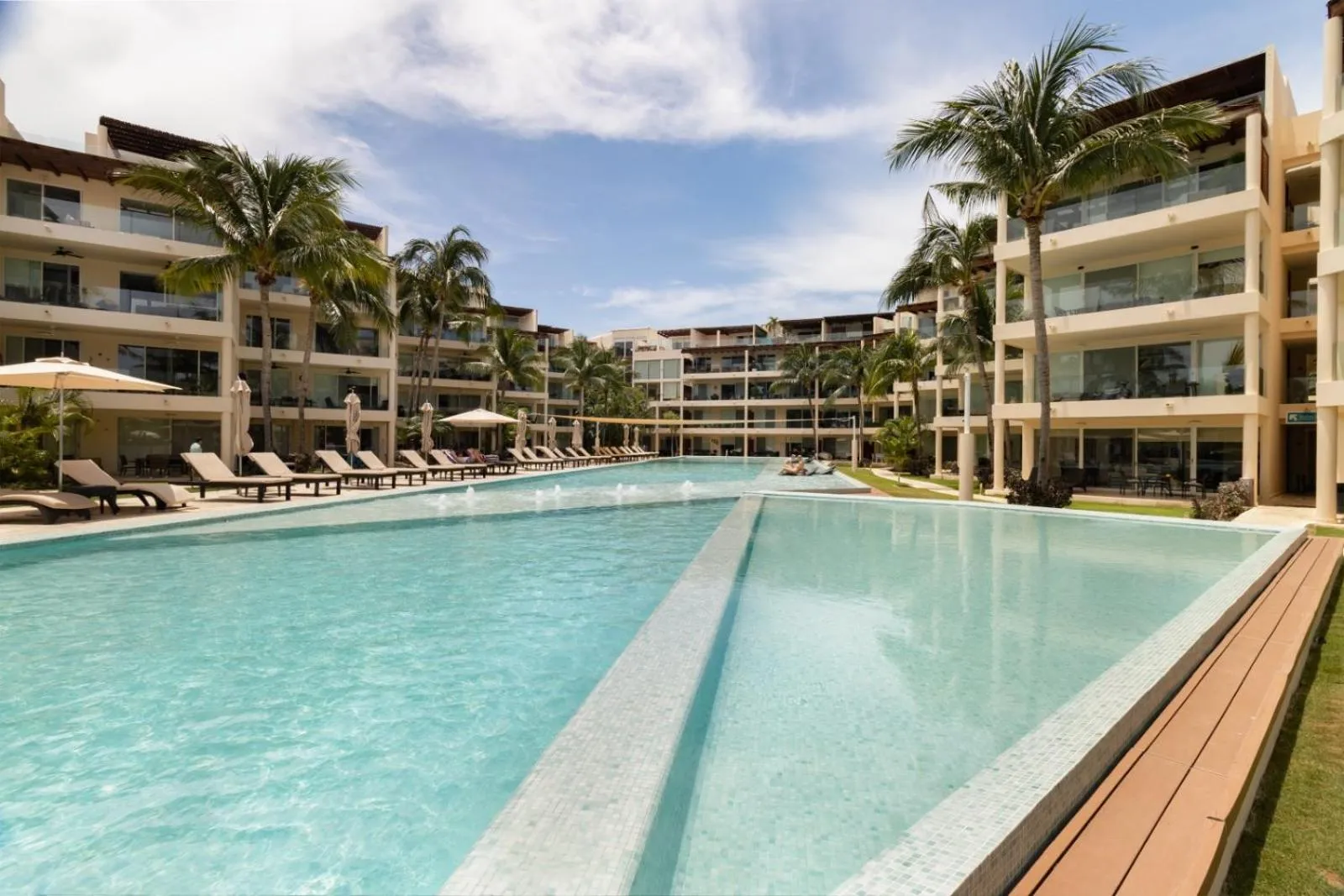 Swimming pool in The Elements Oceanfront & Beachside Condo Hotel