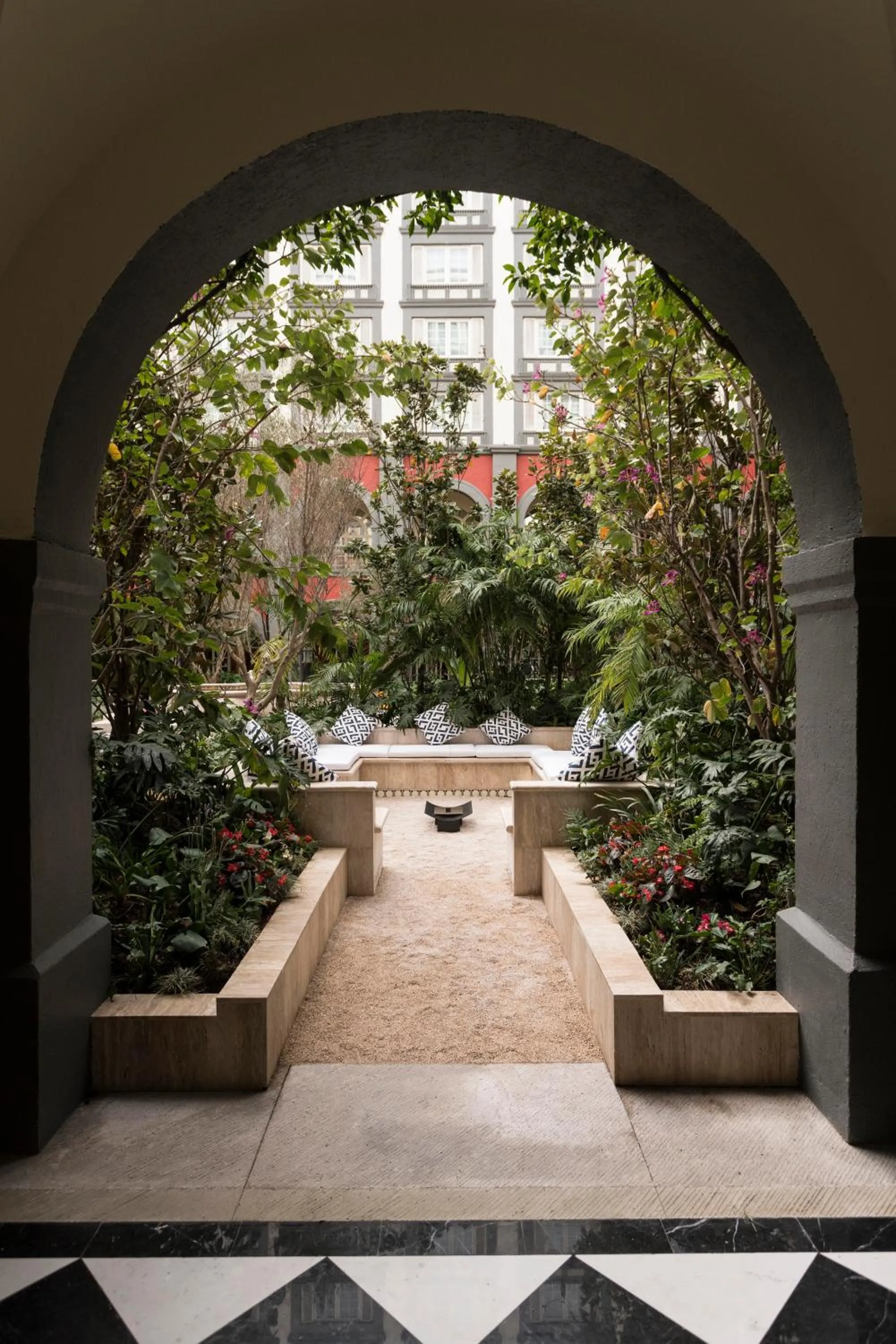 Patio in Four Seasons Hotel Mexico City