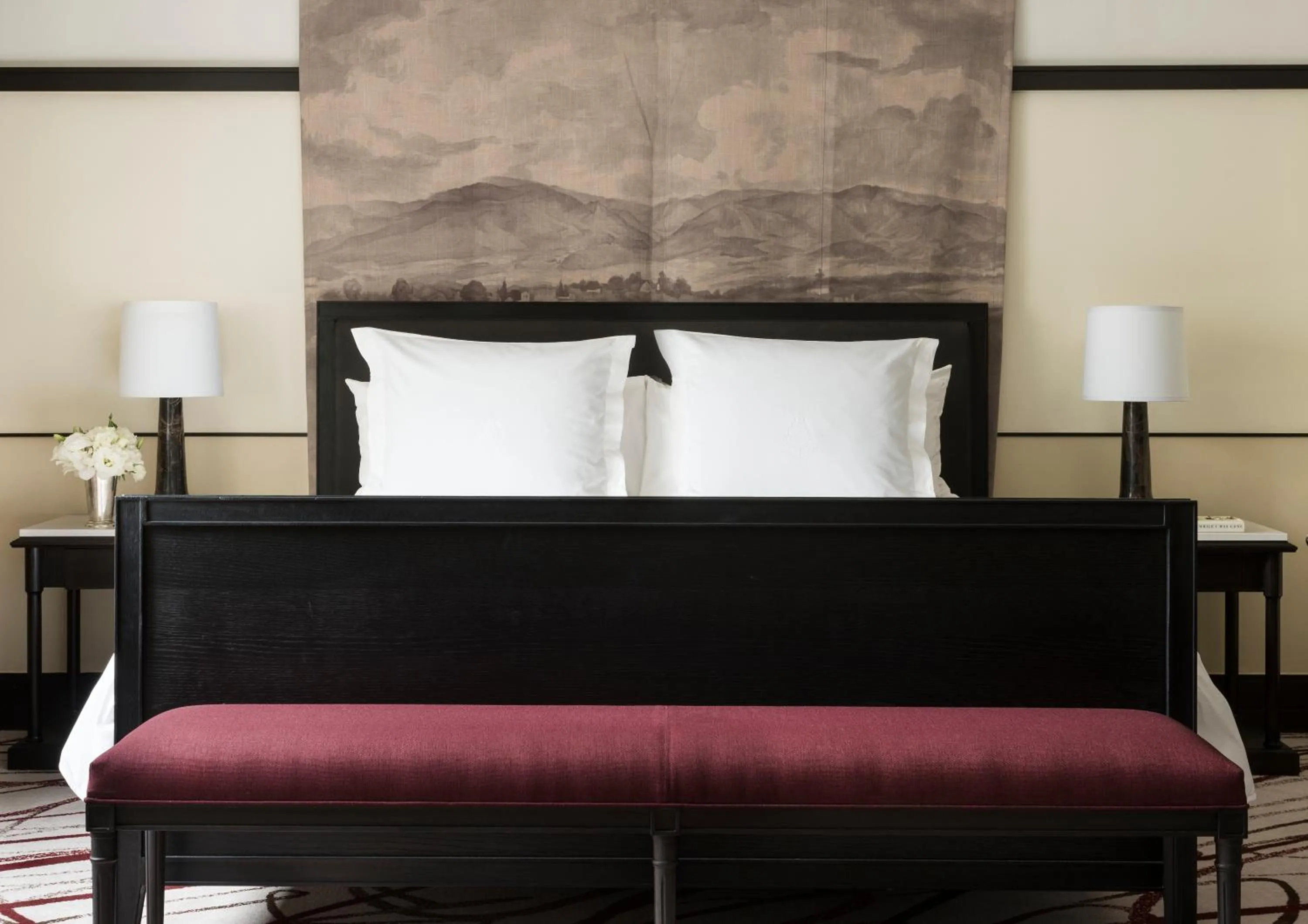 Photo of the whole room, Bed in Four Seasons Hotel Mexico City