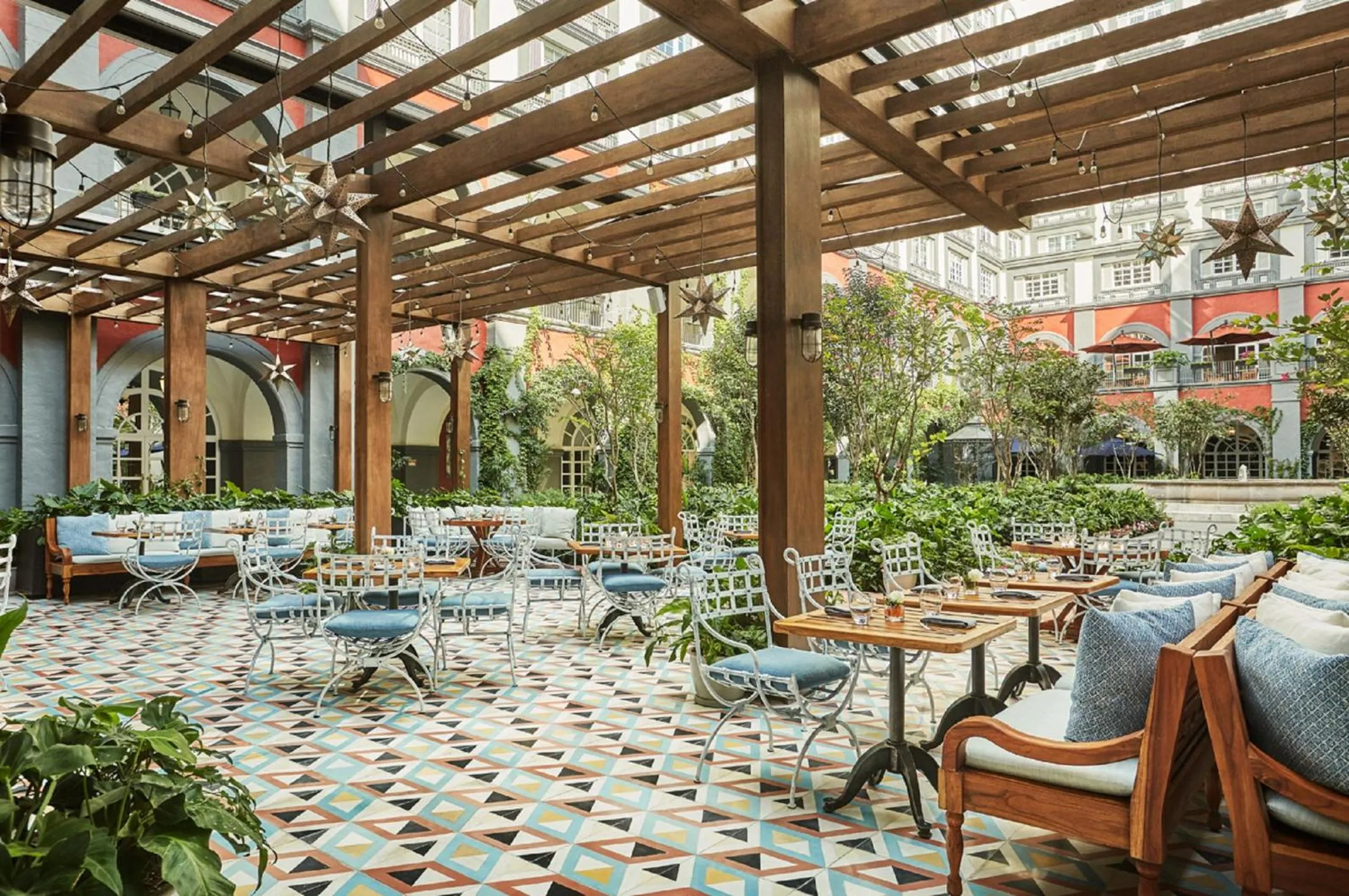 Patio in Four Seasons Hotel Mexico City
