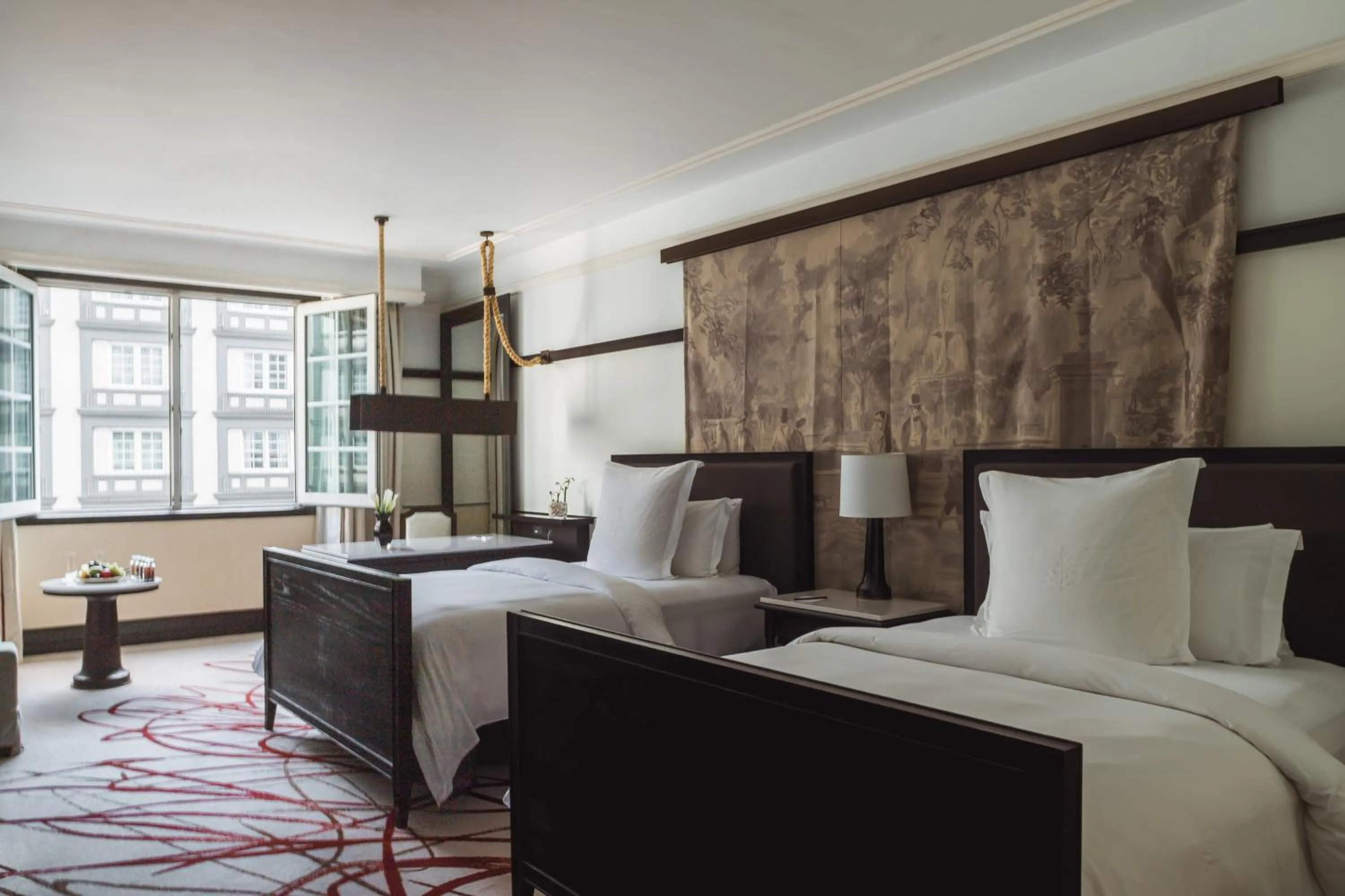 Bedroom, Bed in Four Seasons Hotel Mexico City