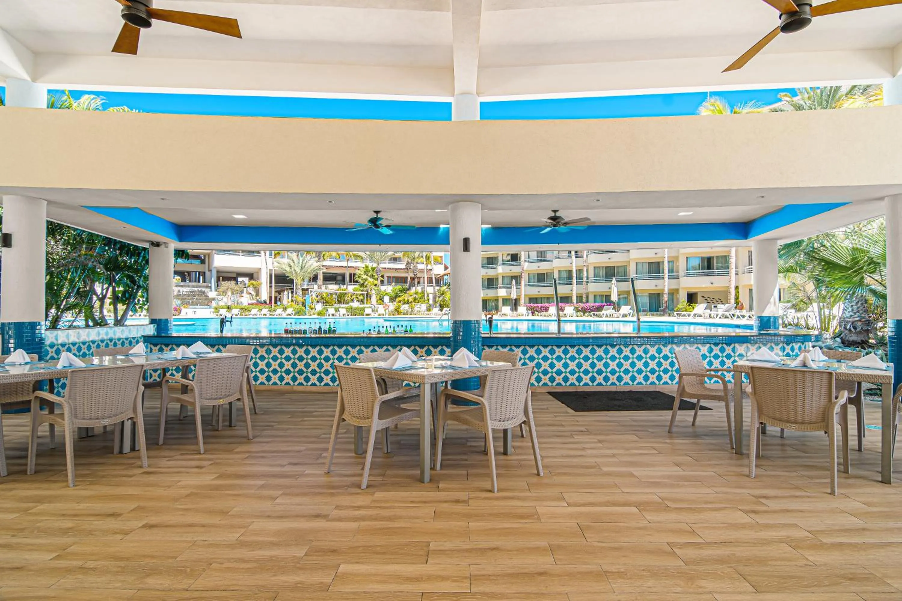 Lounge or bar in GR Solaris Lighthouse