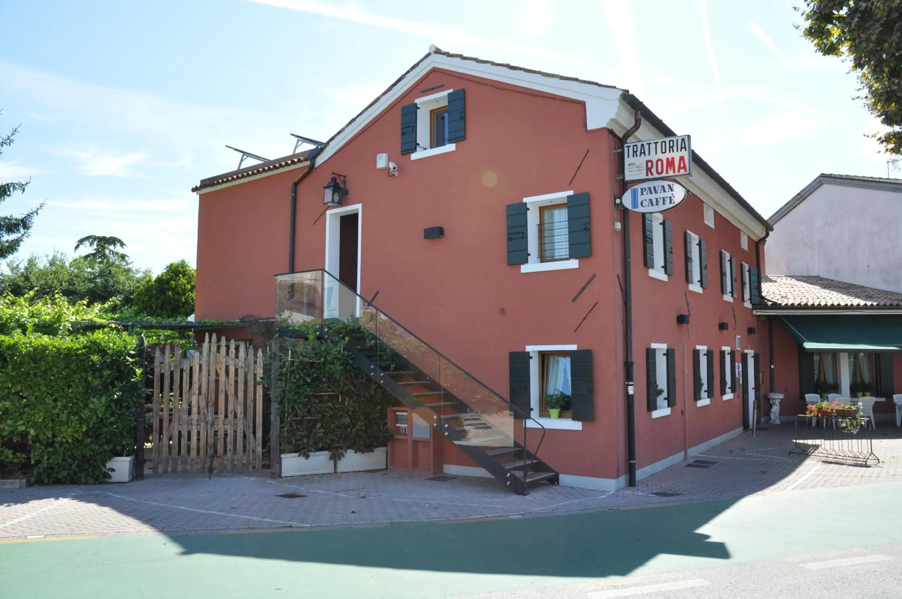 Facade/entrance in Casa Rosanna