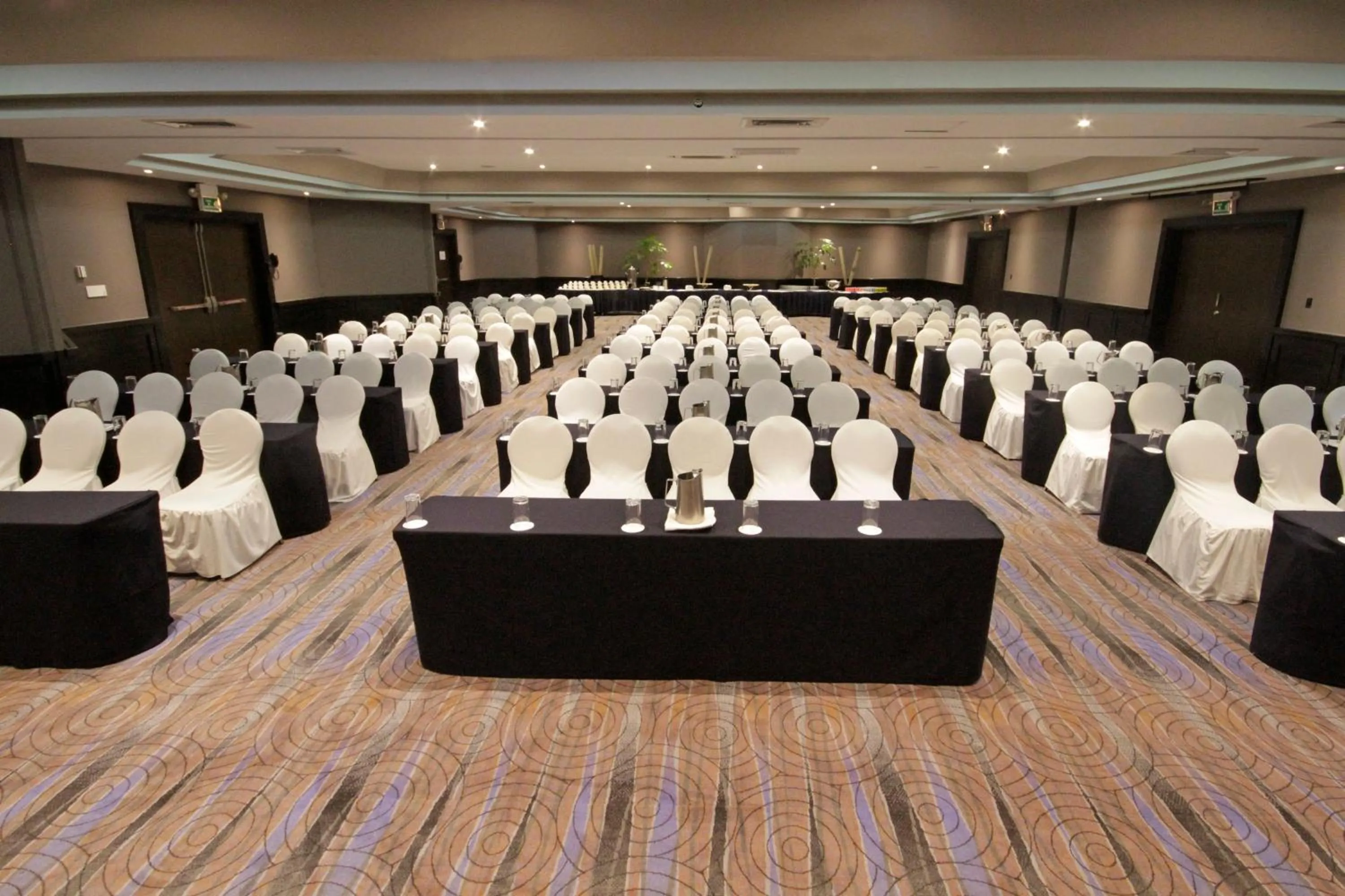 Meeting/conference room in Presidente InterContinental Guadalajara by IHG