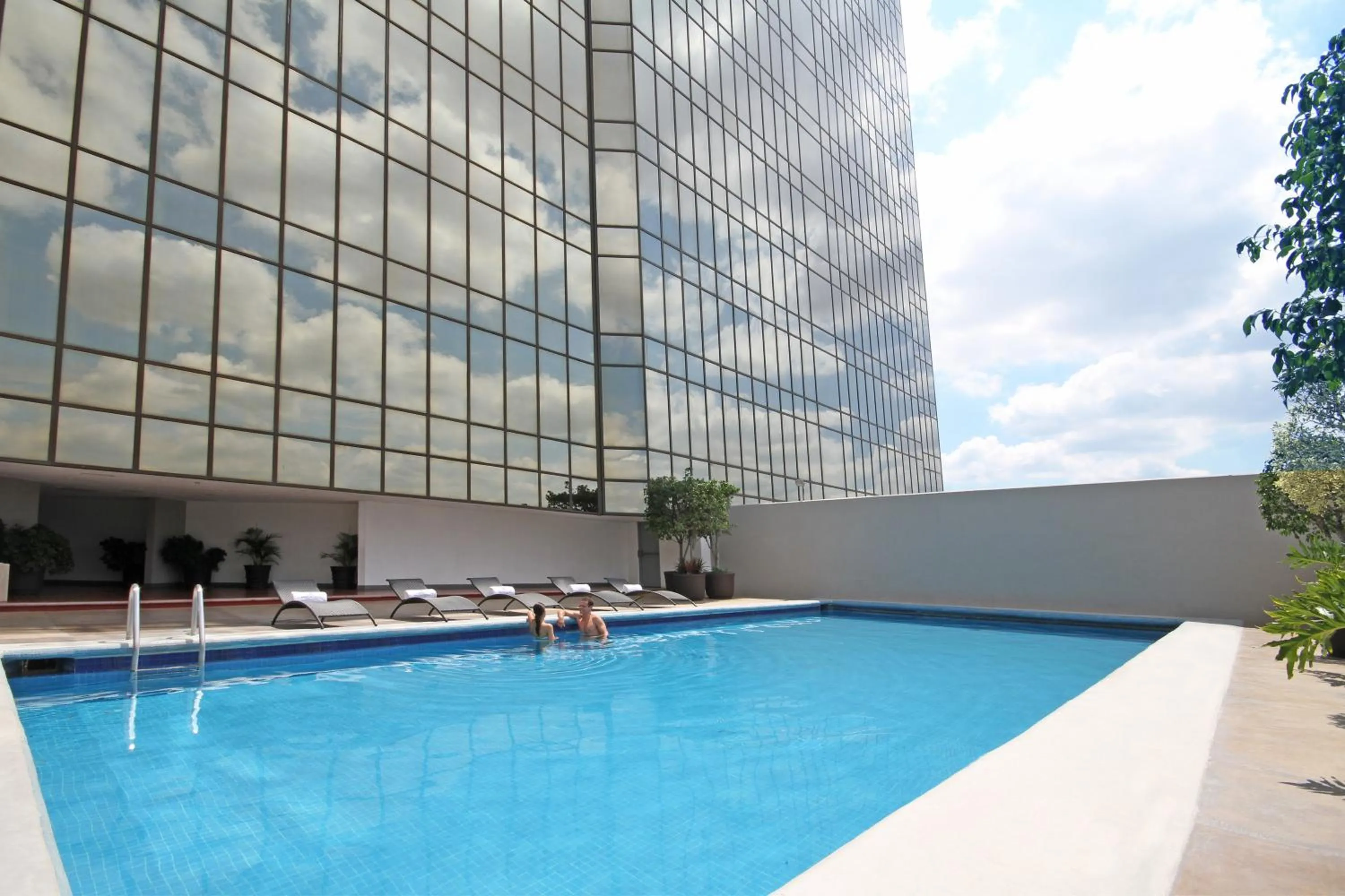 Swimming pool in Presidente InterContinental Guadalajara by IHG
